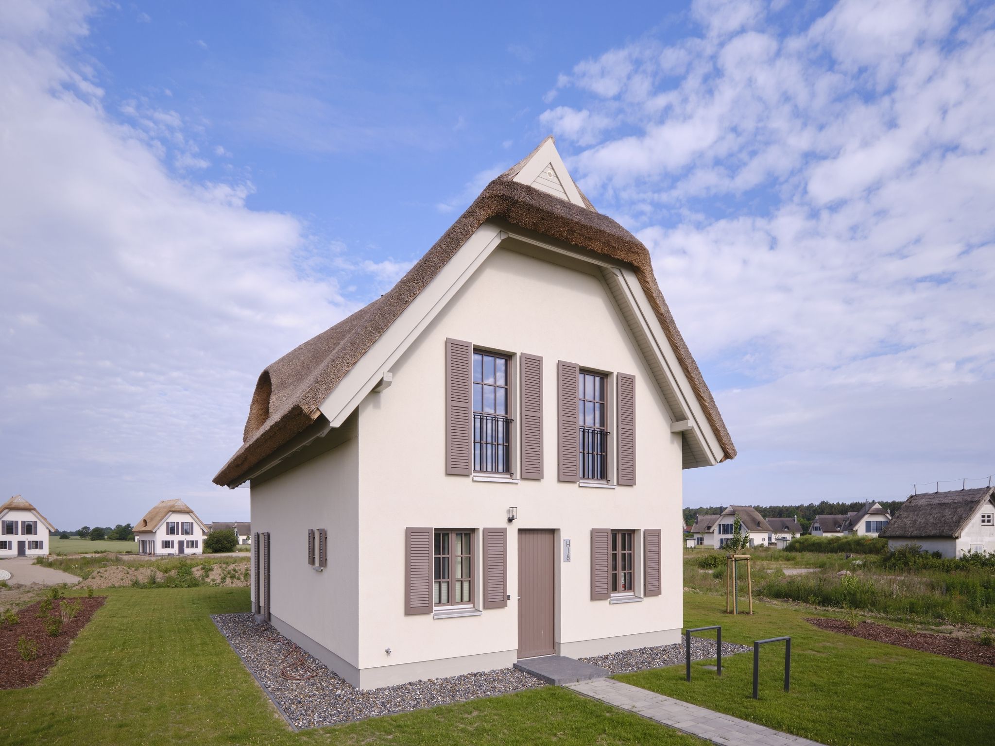 Luxus Reetdachvilla mit 3 Schlafzimmern, Sauna und Kamin (H18) - Hauptansicht