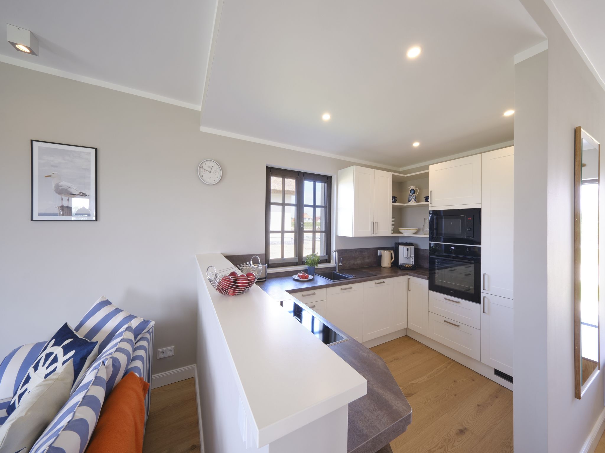 Premium Reetdachvilla mit 3 Schlafzimmern, Sauna und Kamin (H21) - Küche / Küchenzeile