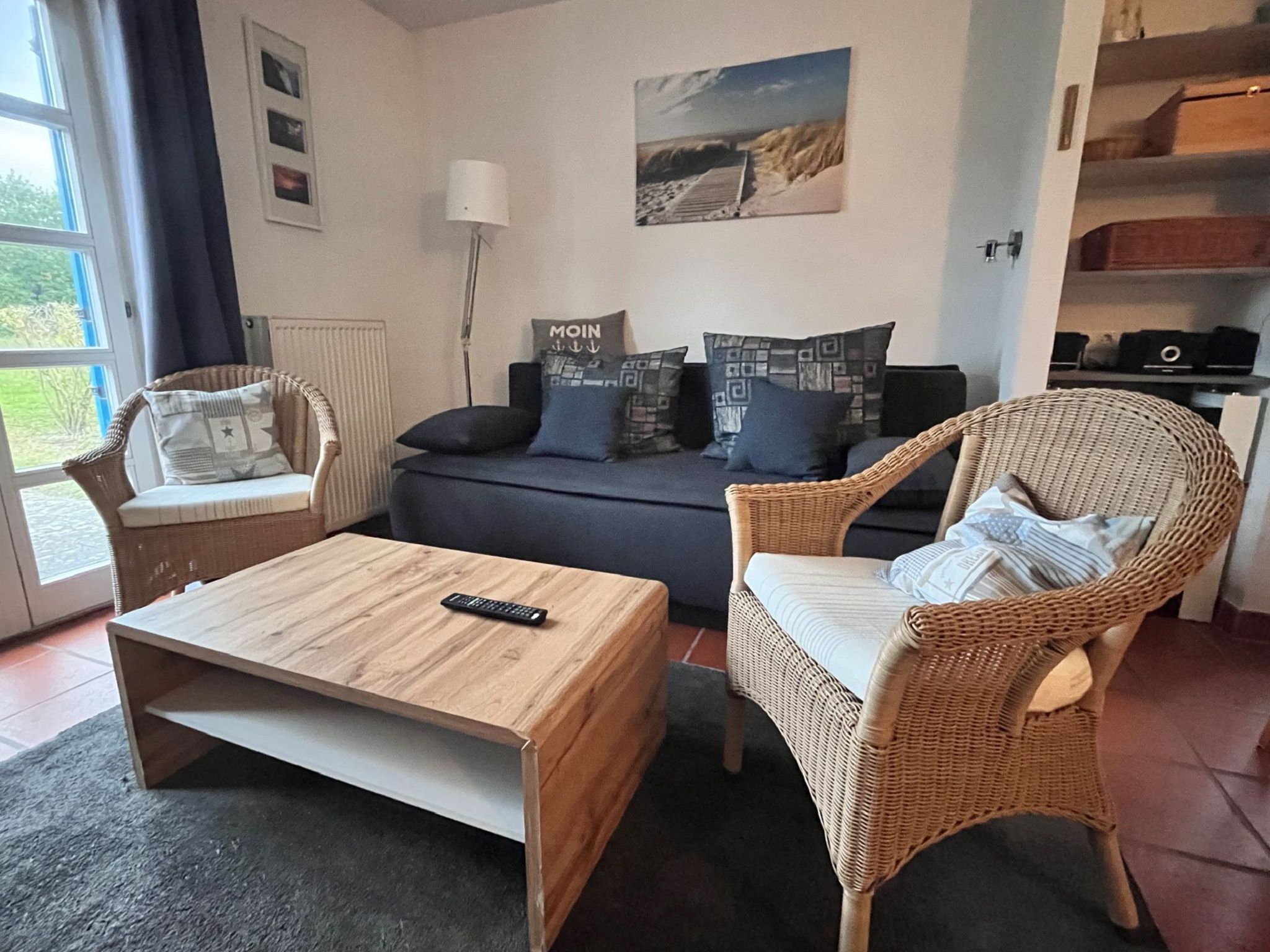 Feriendorf Rugana Komfort Ferienwohnung mit 1 Schlafzimmer und Terrasse (A56) Insel Rügen - Wohnzimmer