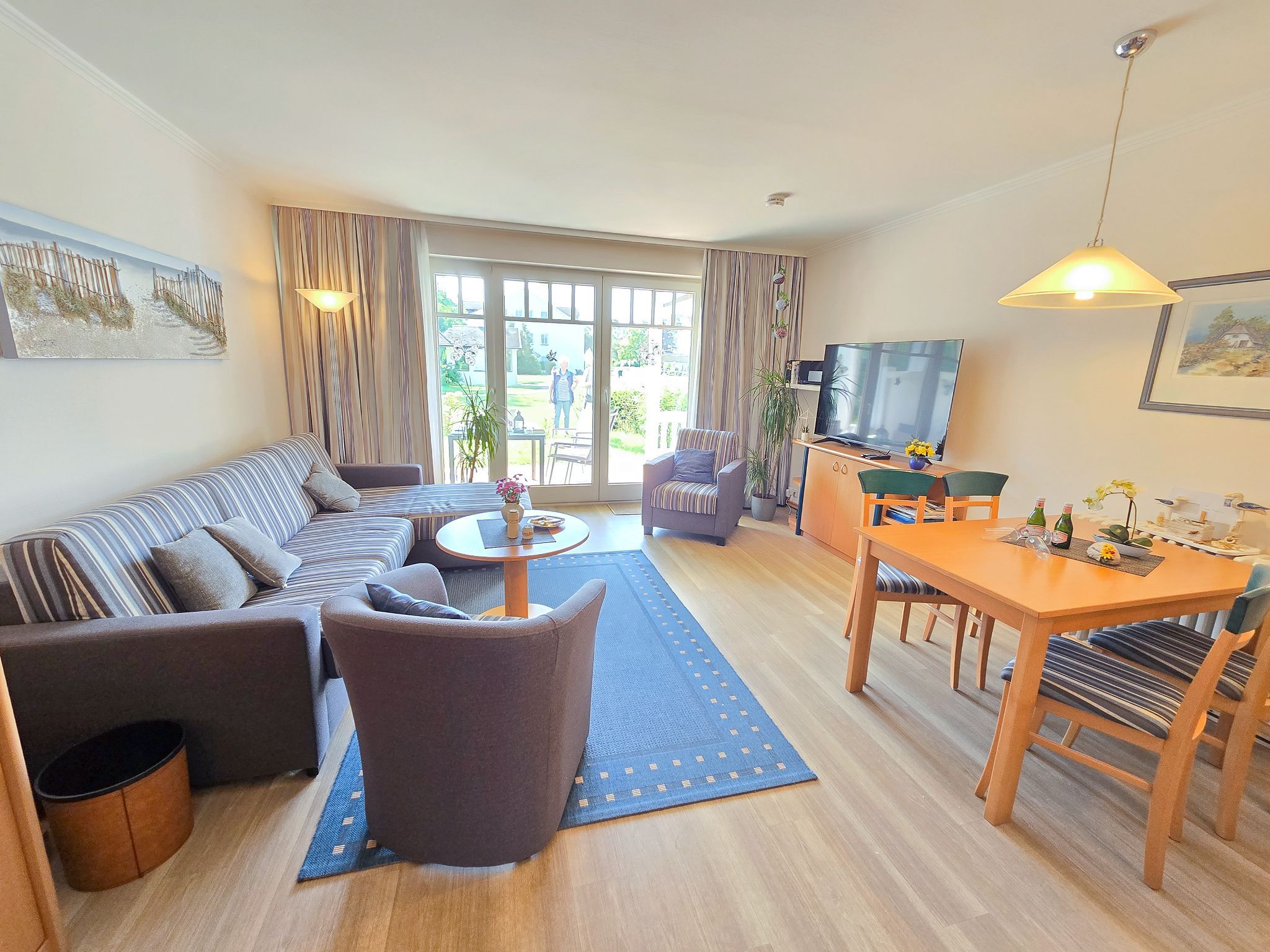 Dünenpark Binz Komfort Ferienwohnung mit 1 Schlafzimmer und Terrasse im Erdgeschoss (117) Insel Rügen - Wohnzimmer