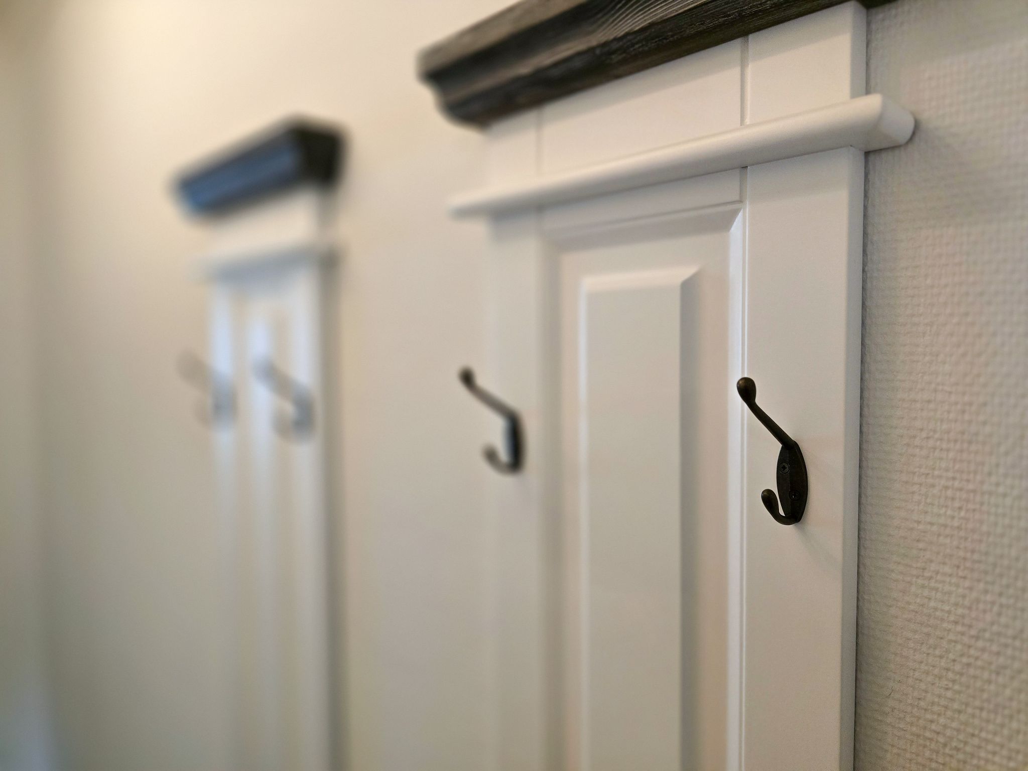 Dünenpark Binz Komfortplus Ferienwohnung mit 1 Schlafzimmer und Balkon im Obergeschoss (204) Insel Rügen - Schlafzimmer