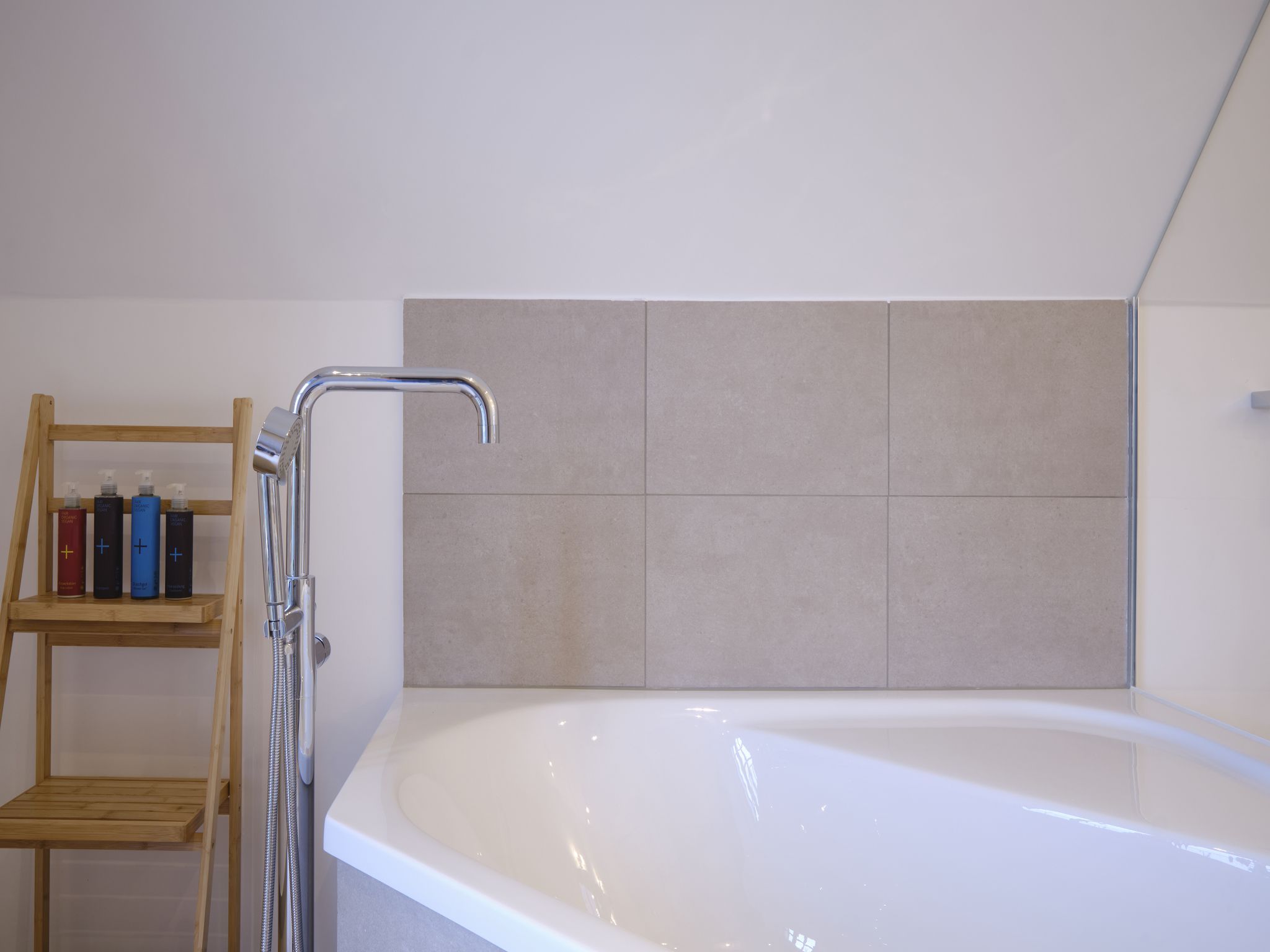 LuxusPlus Reetdachvilla mit 4 Schlafzimmern und Kamin (G15) - Badezimmer