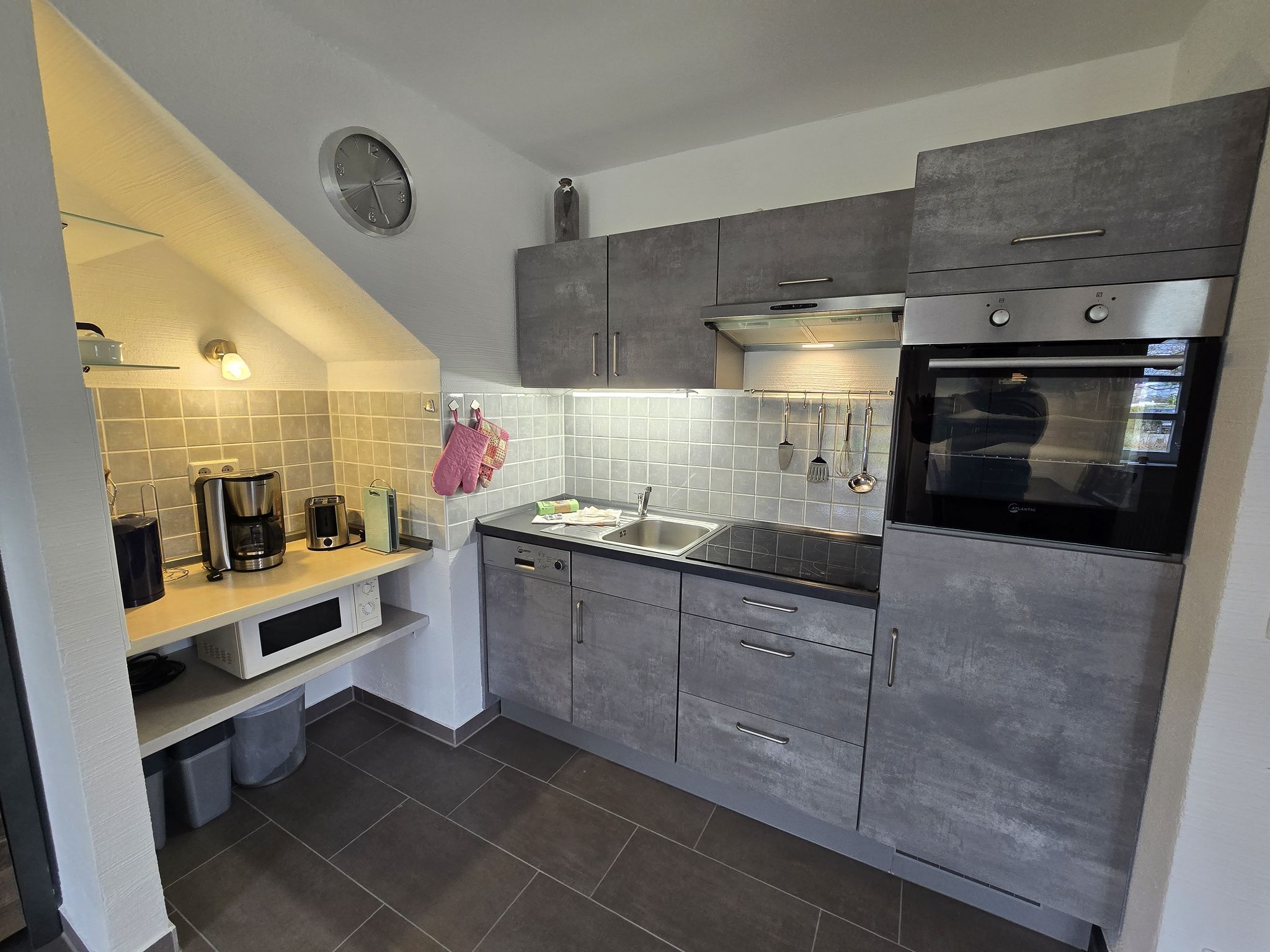 Feriendorf Rugana Komfort Ferienwohnung mit 1 Schlafzimmern und Terrasse (C42) Insel Rügen - Küche / Küchenzeile