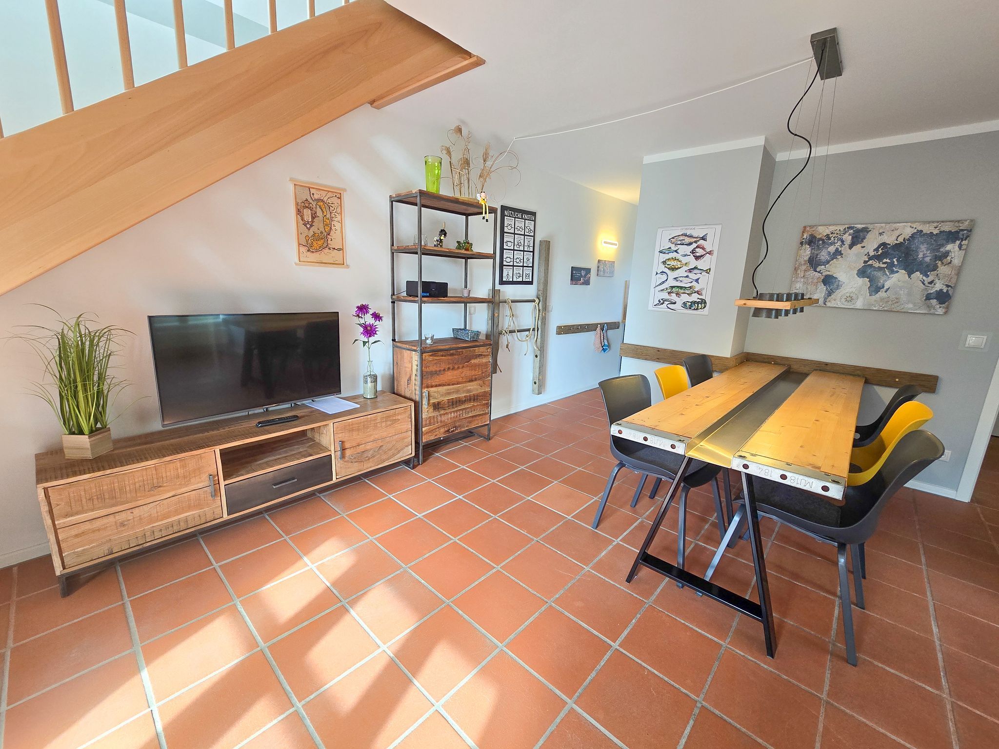 Feriendorf Rugana Komfortplus Ferienwohnung mit 2 Schlafzimmern und Terrasse (A06) Insel Rügen - Wohnzimmer