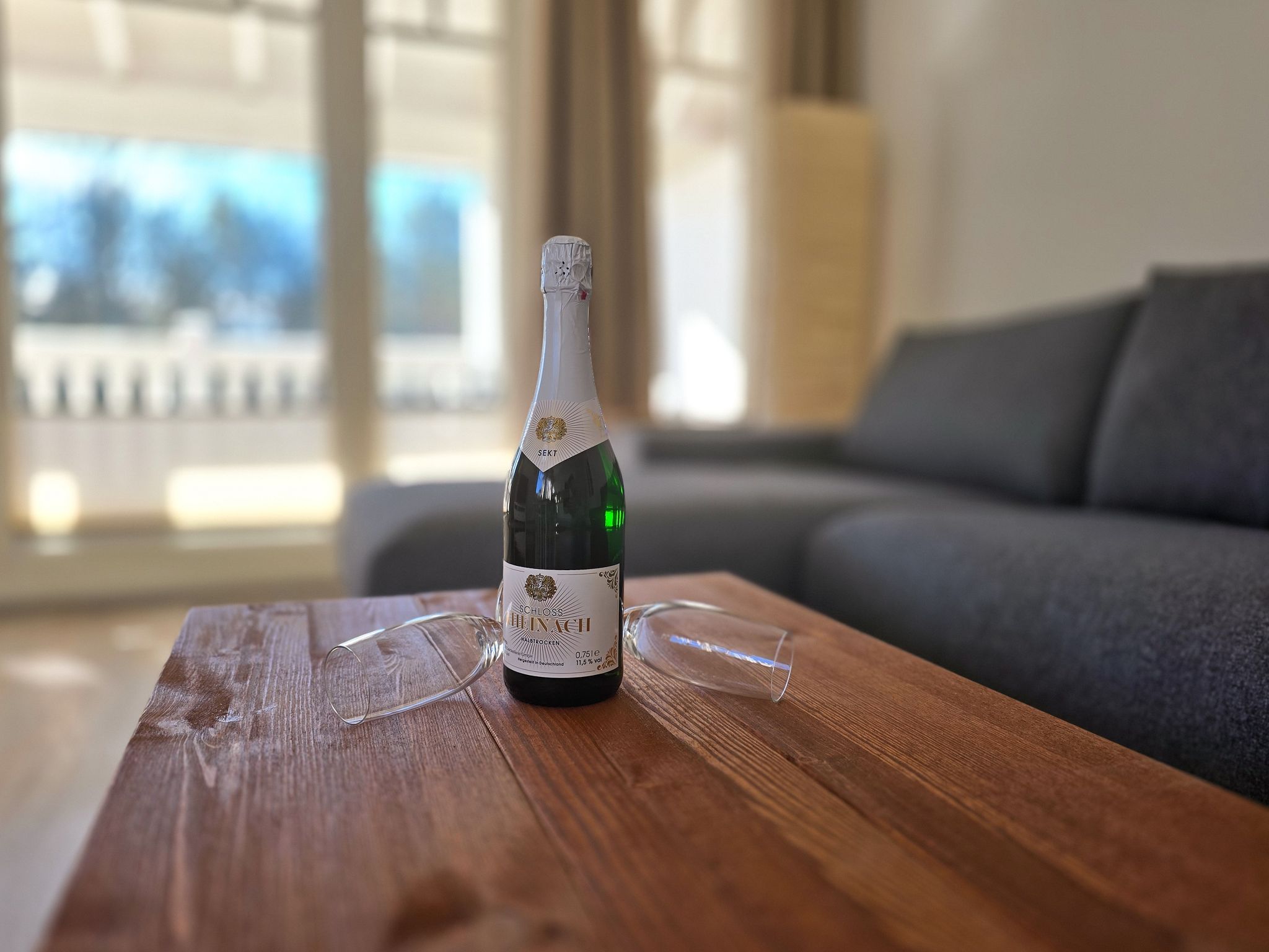 Dünenpark Binz Komfortplus Ferienwohnung mit 1 Schlafzimmer und Balkon im Obergeschoss (302) Insel Rügen - Wohnzimmer