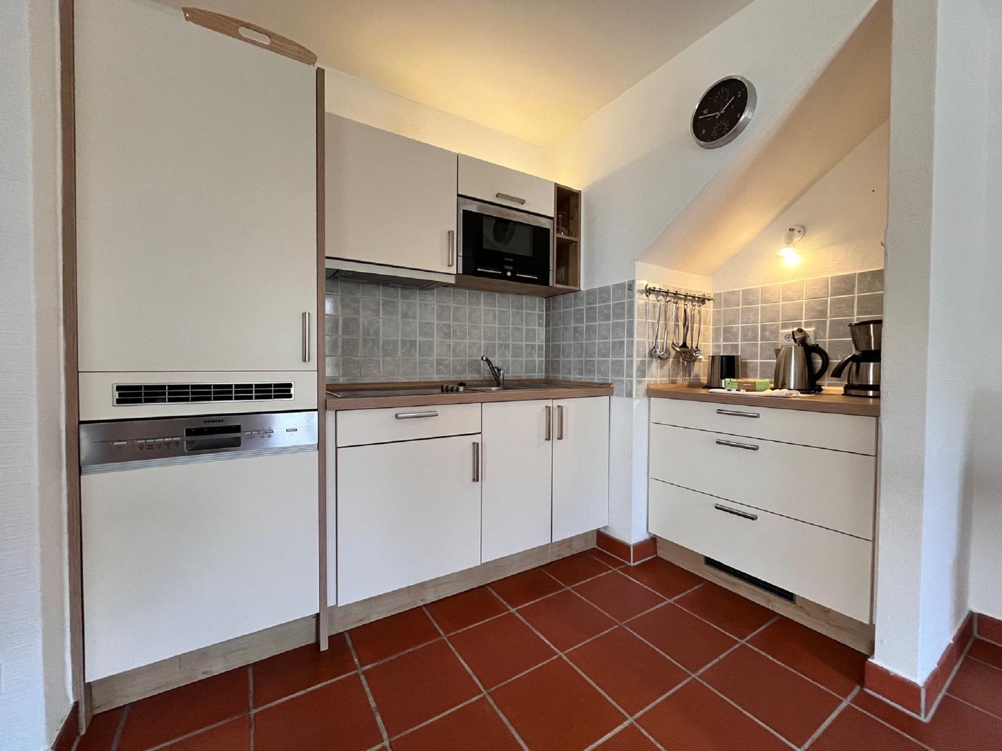 Feriendorf Rugana Komfortplus Ferienwohnung mit 1 Schlafzimmern und Terrasse (A29) Insel Rügen - Küche / Küchenzeile