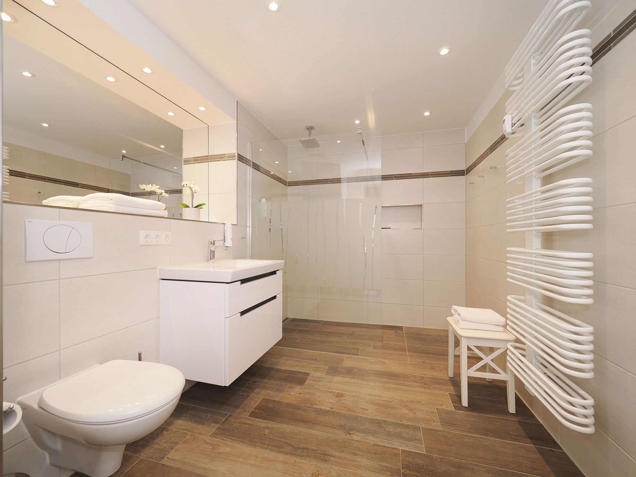 Kaiservillen Heringsdorf Ferienwohnung mit 2 Schlafzimmern und Balkon (D222) Insel Usedom - Badezimmer