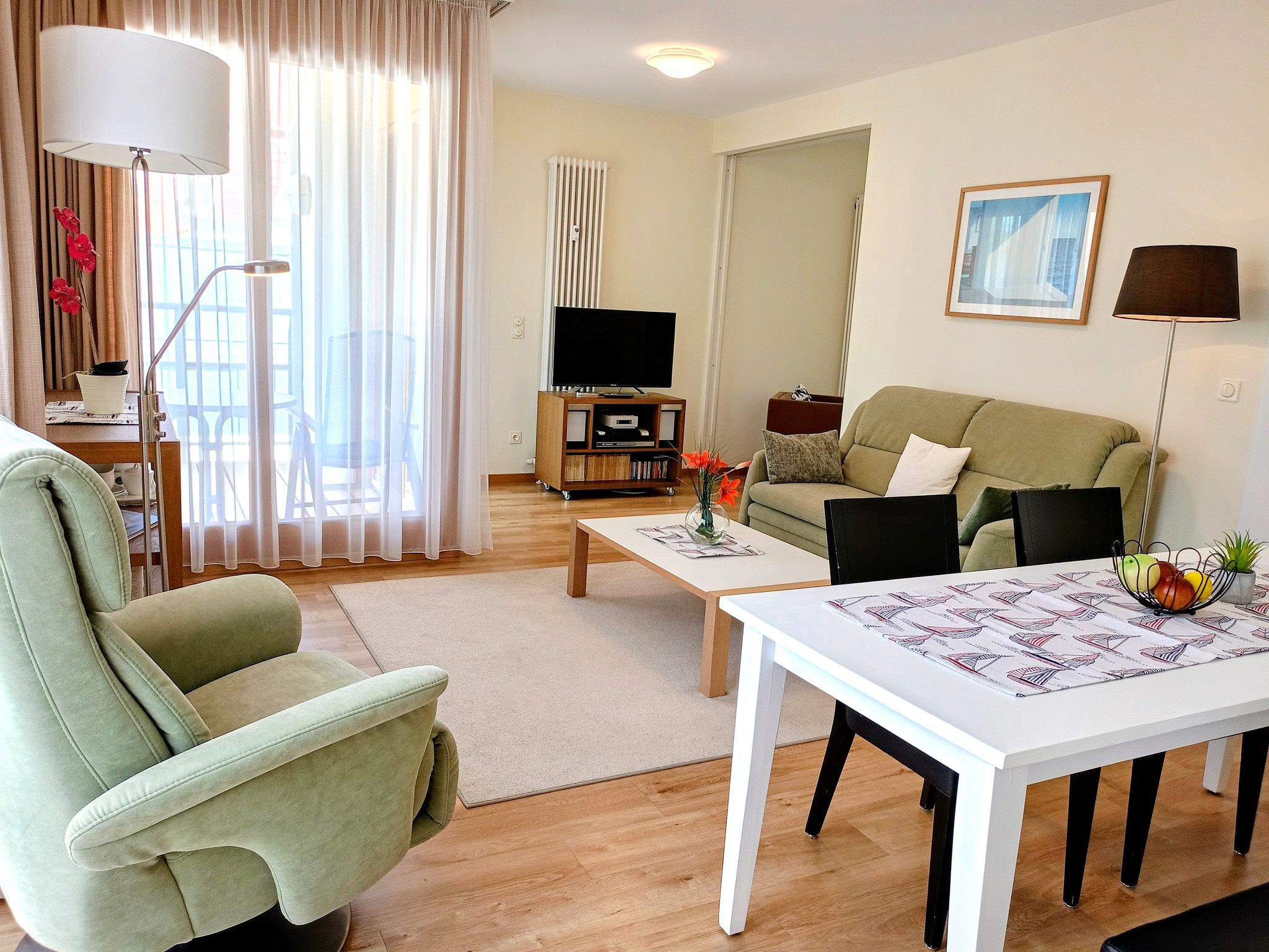 Kaiservillen Heringsdorf Ferienwohnung mit 1 Schlafzimmer und Balkon (D221) Insel Usedom - Wohnzimmer