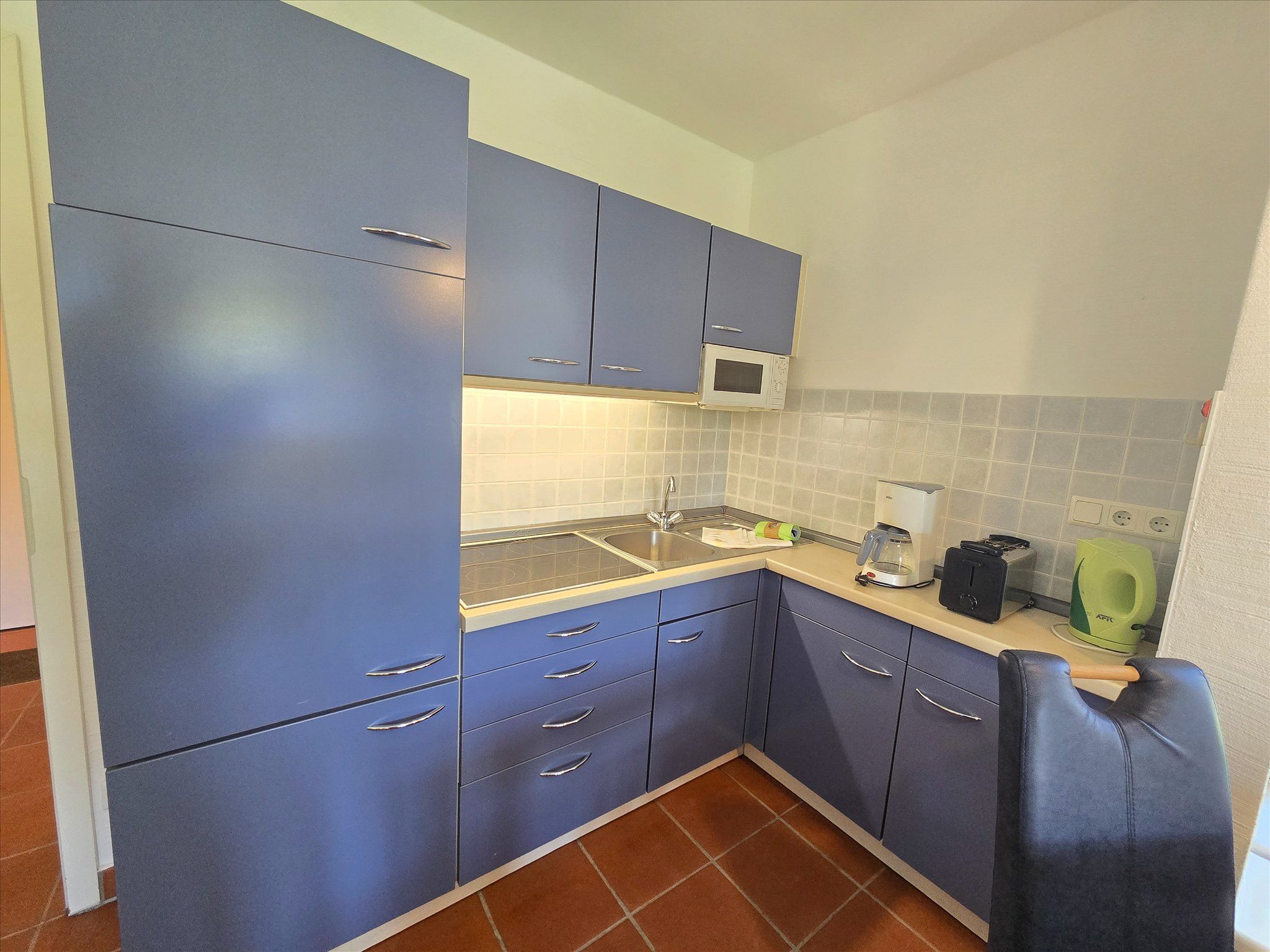 Feriendorf Rugana Klassik 1-Raum Ferienwohnung mit Terrasse (C12) Insel Rügen - Küche / Küchenzeile