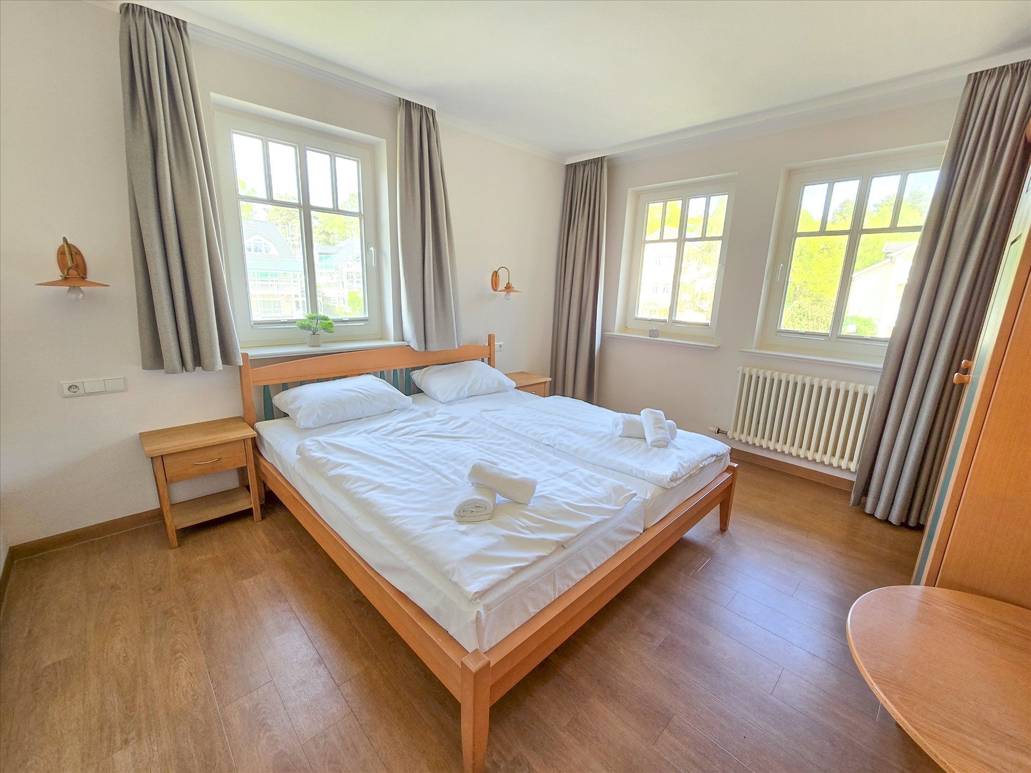 Dünenpark Binz Klassik Ferienwohnung mit 2 Schlafzimmern und Balkon im Obergeschoss (065) Insel Rügen - Schlafzimmer