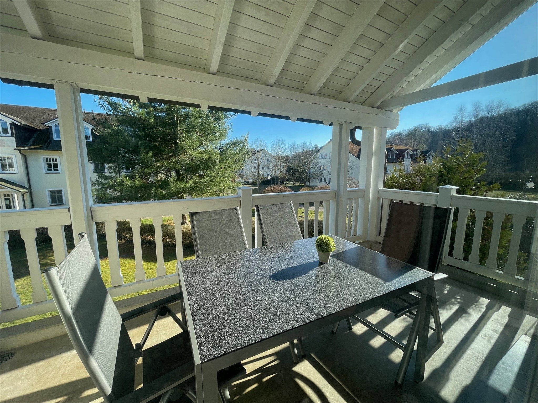 Dünenpark Binz Komfort Ferienwohnung mit 1 Schlafzimmer und Balkon im Obergeschoss (077) Insel Rügen - Balkon