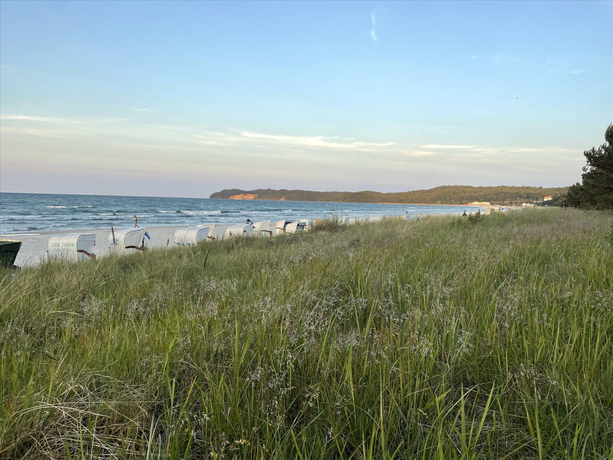 Dünenpark Binz Komfort Ferienwohnung mit 1 Schlafzimmer und Balkon im Dachgeschoss (197) Insel Rügen - Strand