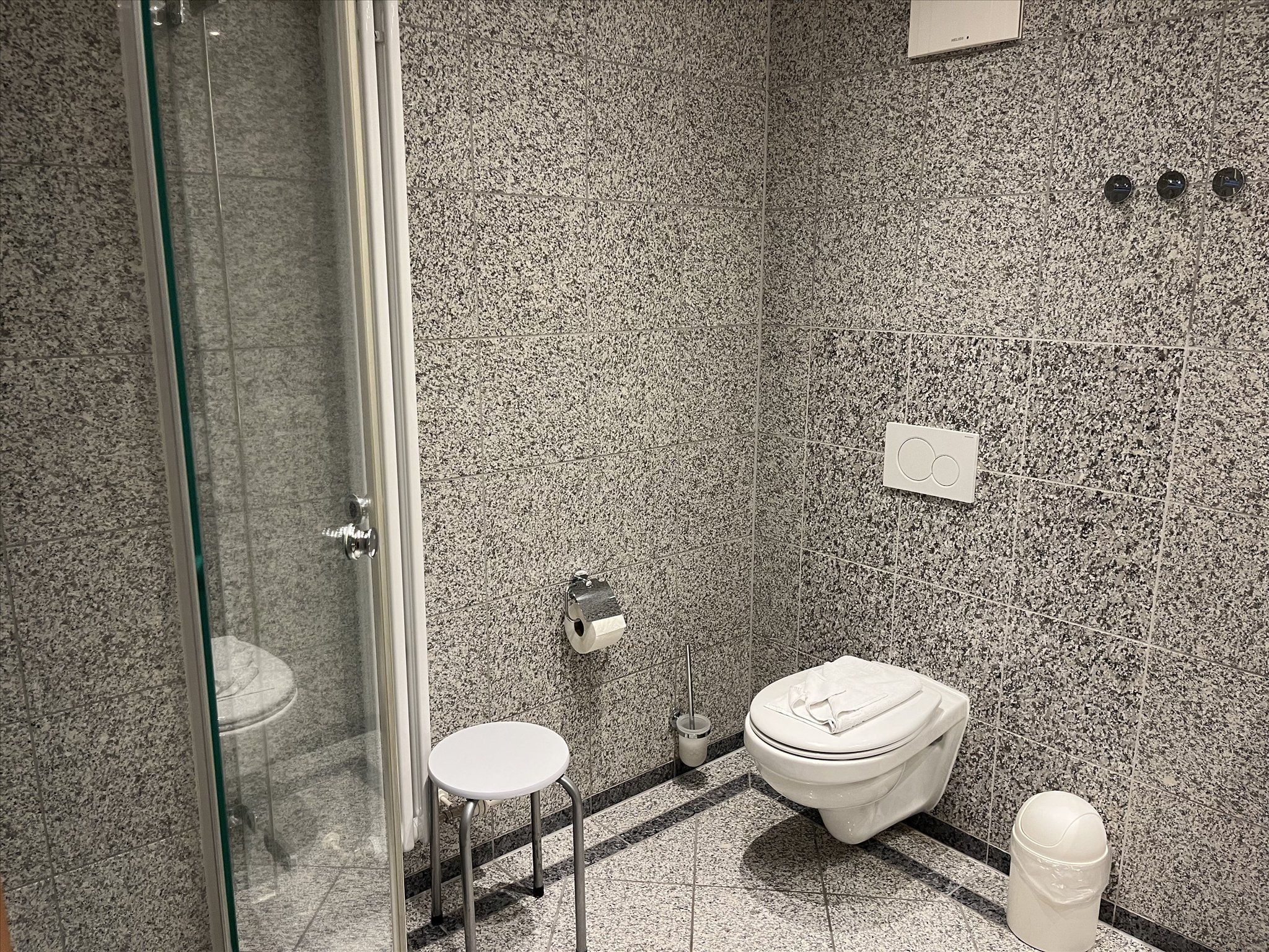 Dünenpark Binz Komfort Ferienwohnung mit 1 Schlafzimmer und Balkon im Dachgeschoss (197) Insel Rügen - Badezimmer