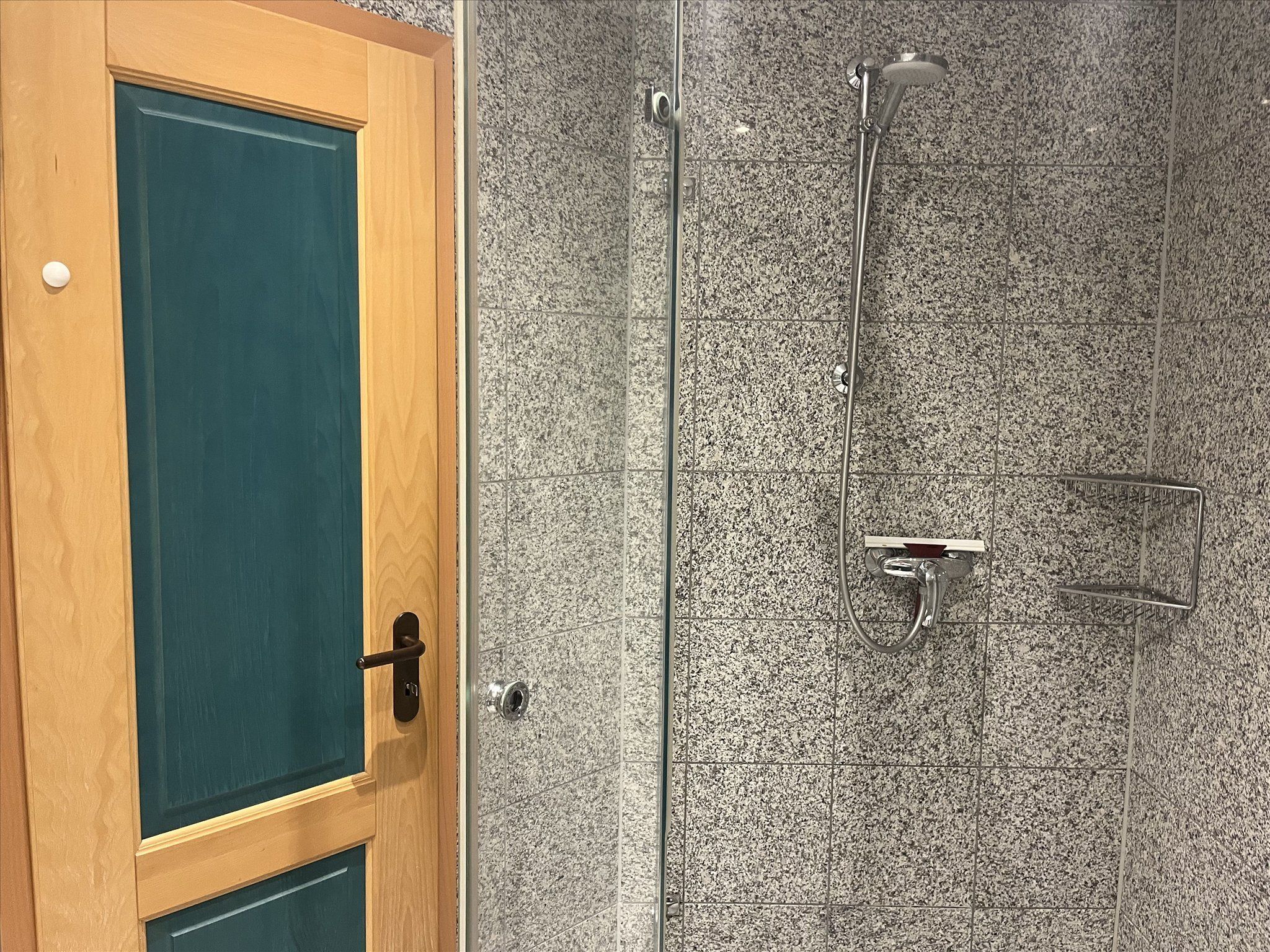 Dünenpark Binz Komfort Ferienwohnung mit 1 Schlafzimmer und Balkon im Dachgeschoss (197) Insel Rügen - Badezimmer