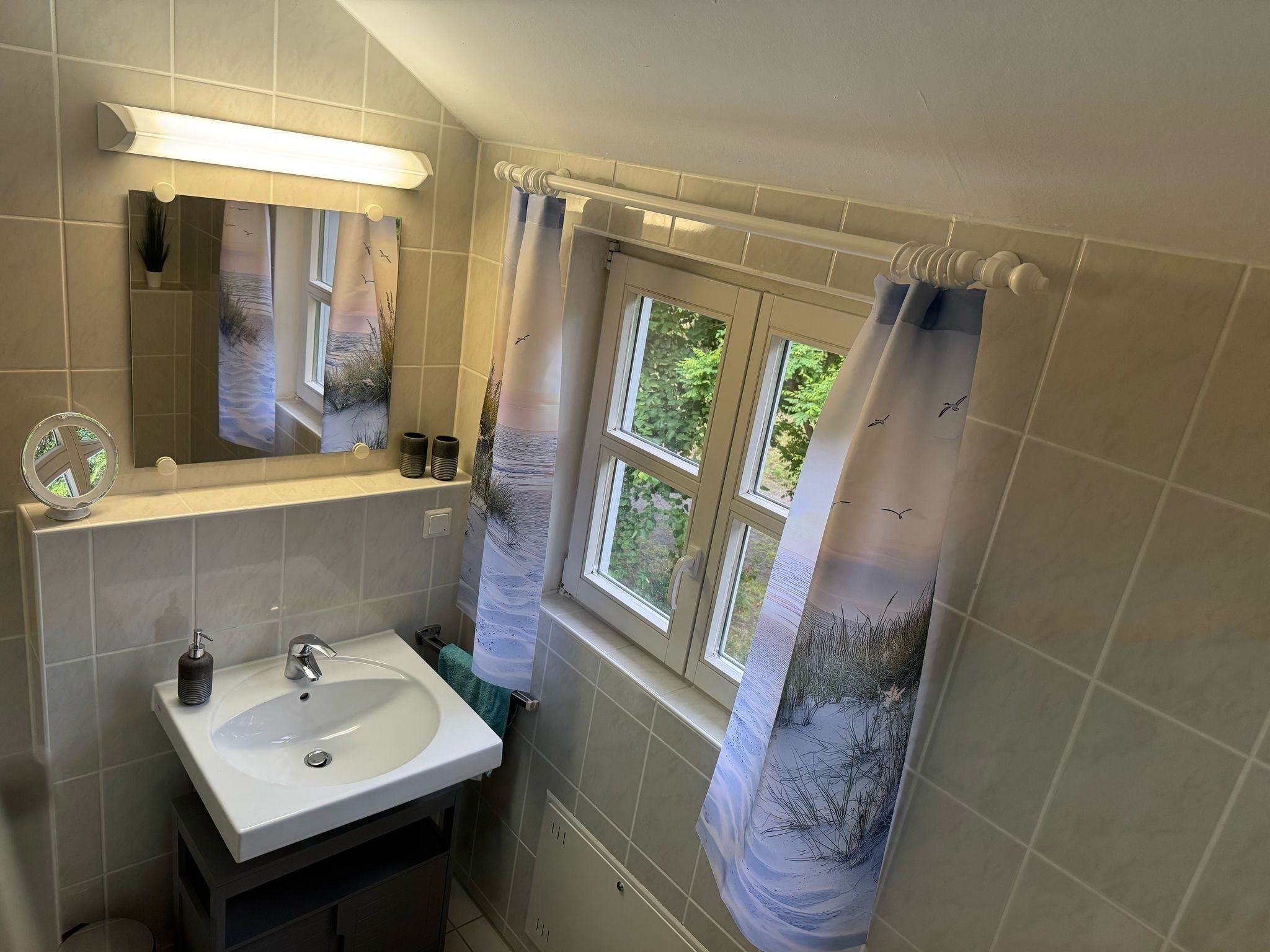 Feriendorf Rugana Komfortplus Ferienwohnung mit 1 Schlafzimmer (C31) Insel Rügen - Badezimmer