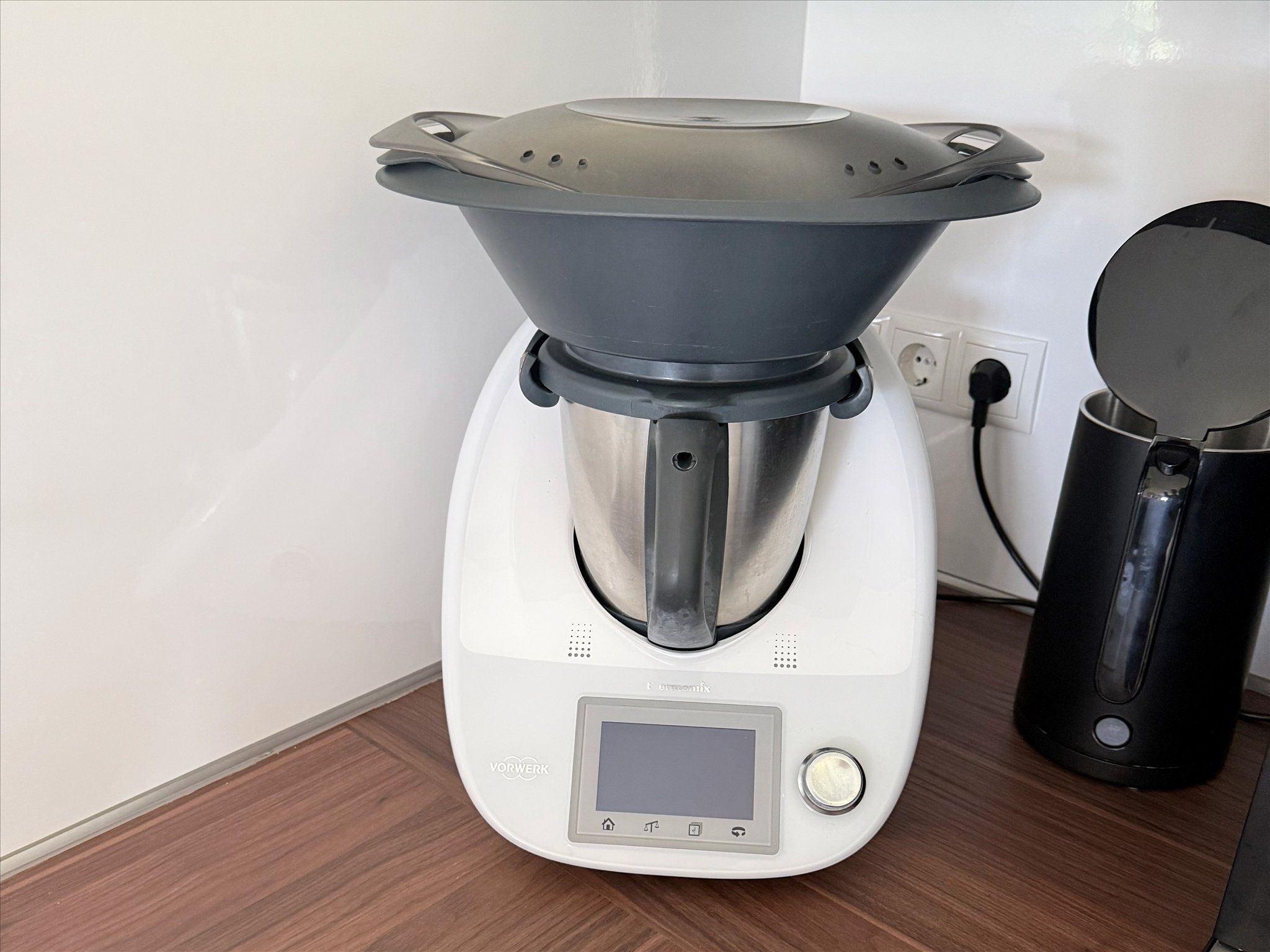 Premium Reetdachvilla mit 3 Schlafzimmern, Sauna und Kamin (F04) - Küche / Küchenzeile