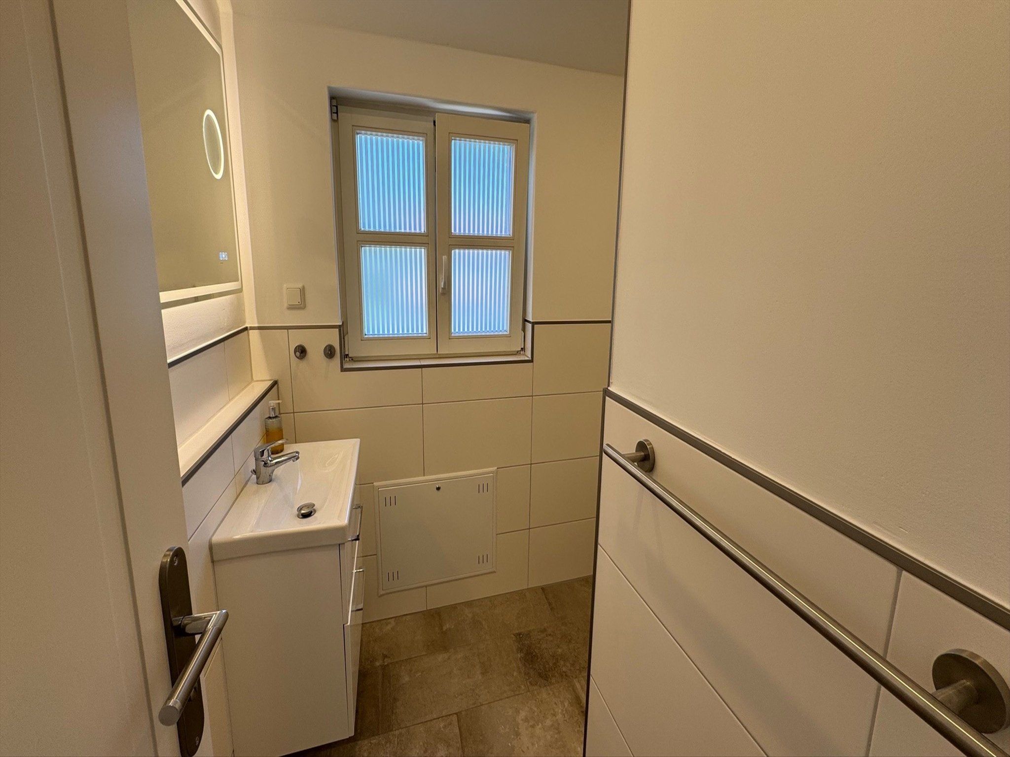 Feriendorf Rugana Komfortplus Ferienwohnung mit 1 Schlafzimmer (B26) Insel Rügen - Badezimmer