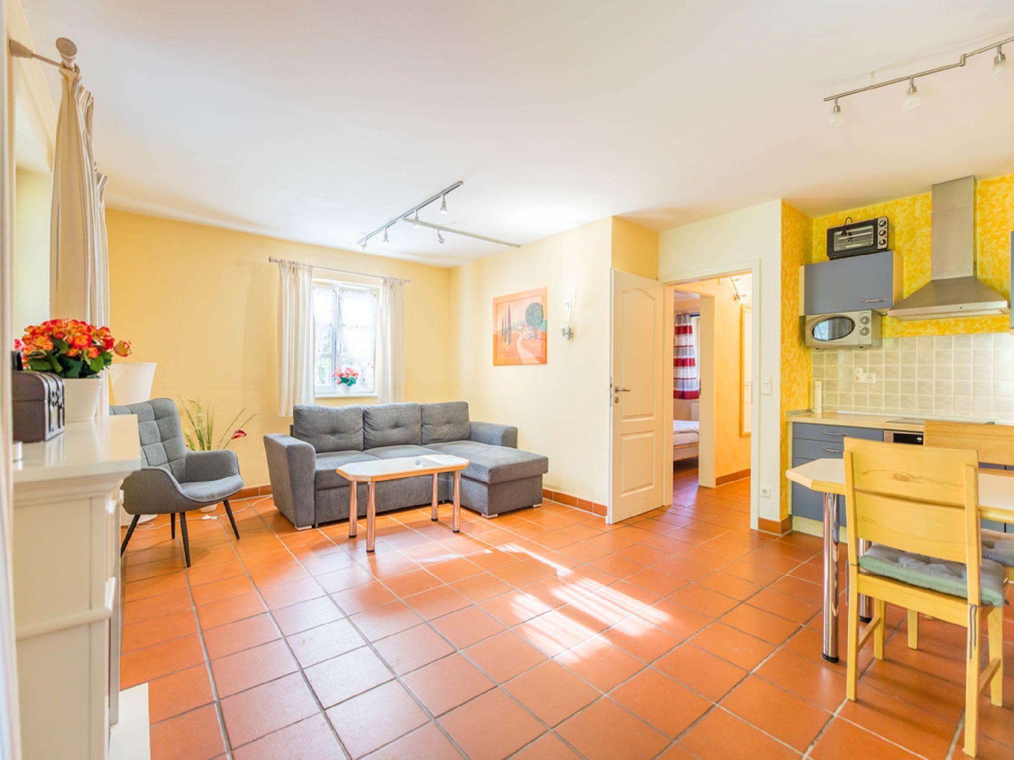 Feriendorf Rugana Klassik Ferienwohnung mit 1 Schlafzimmer und Terrasse (A43) Insel Rügen - Wohnzimmer