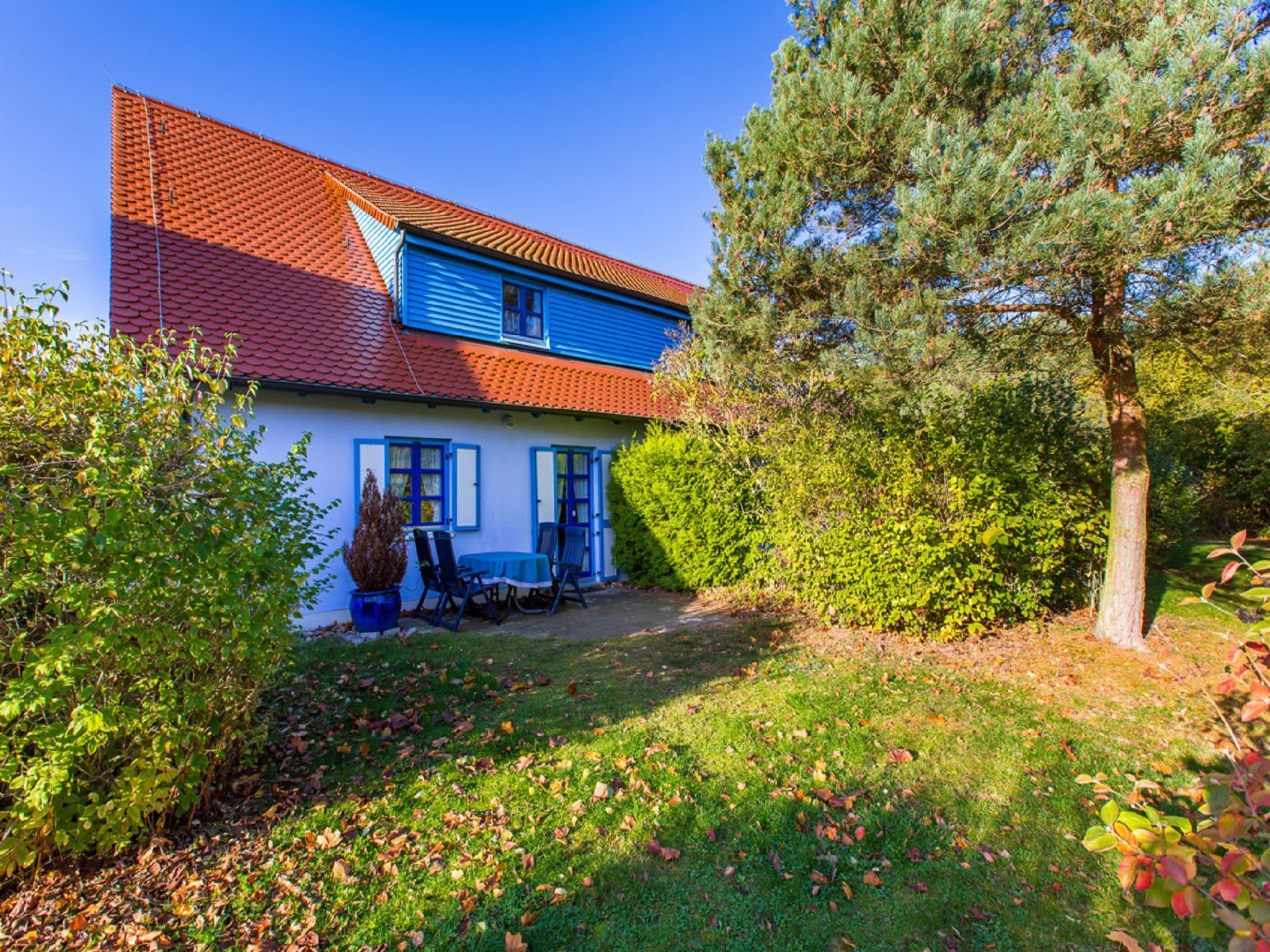 Feriendorf Rugana Klassik Ferienwohnung mit 1 Schlafzimmer und Terrasse (A43) Insel Rügen - Terrasse