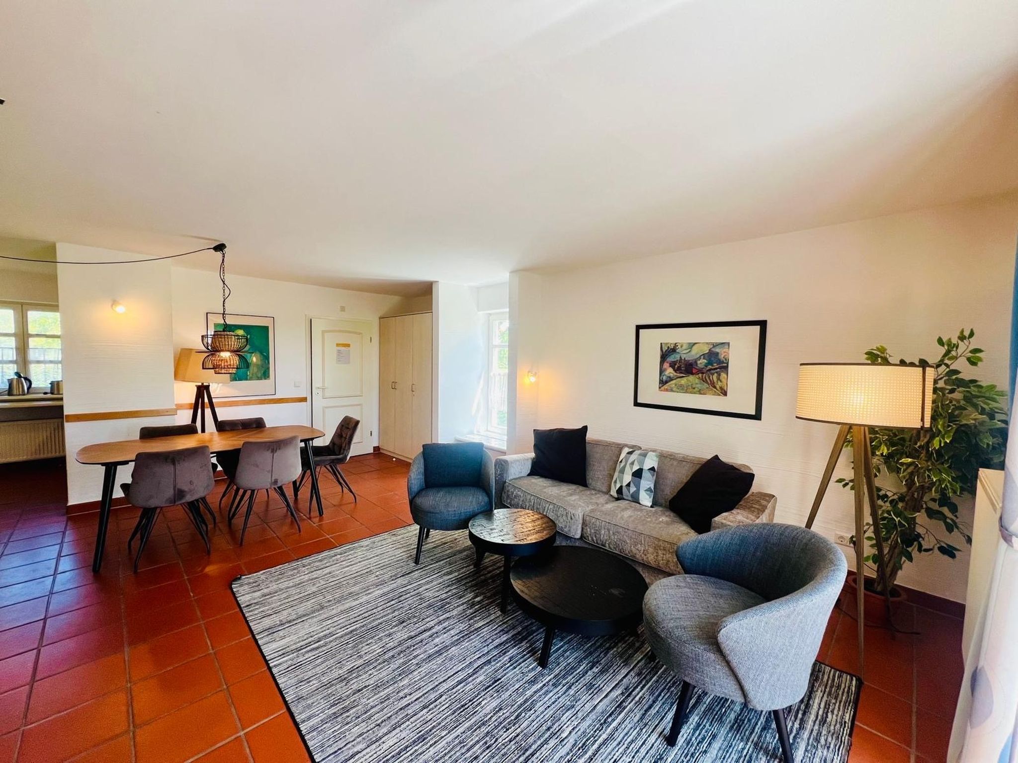 Feriendorf Rugana Komfort Ferienwohnung mit 2 Schlafzimmern und Terrasse (D19) Insel Rügen - Wohnzimmer