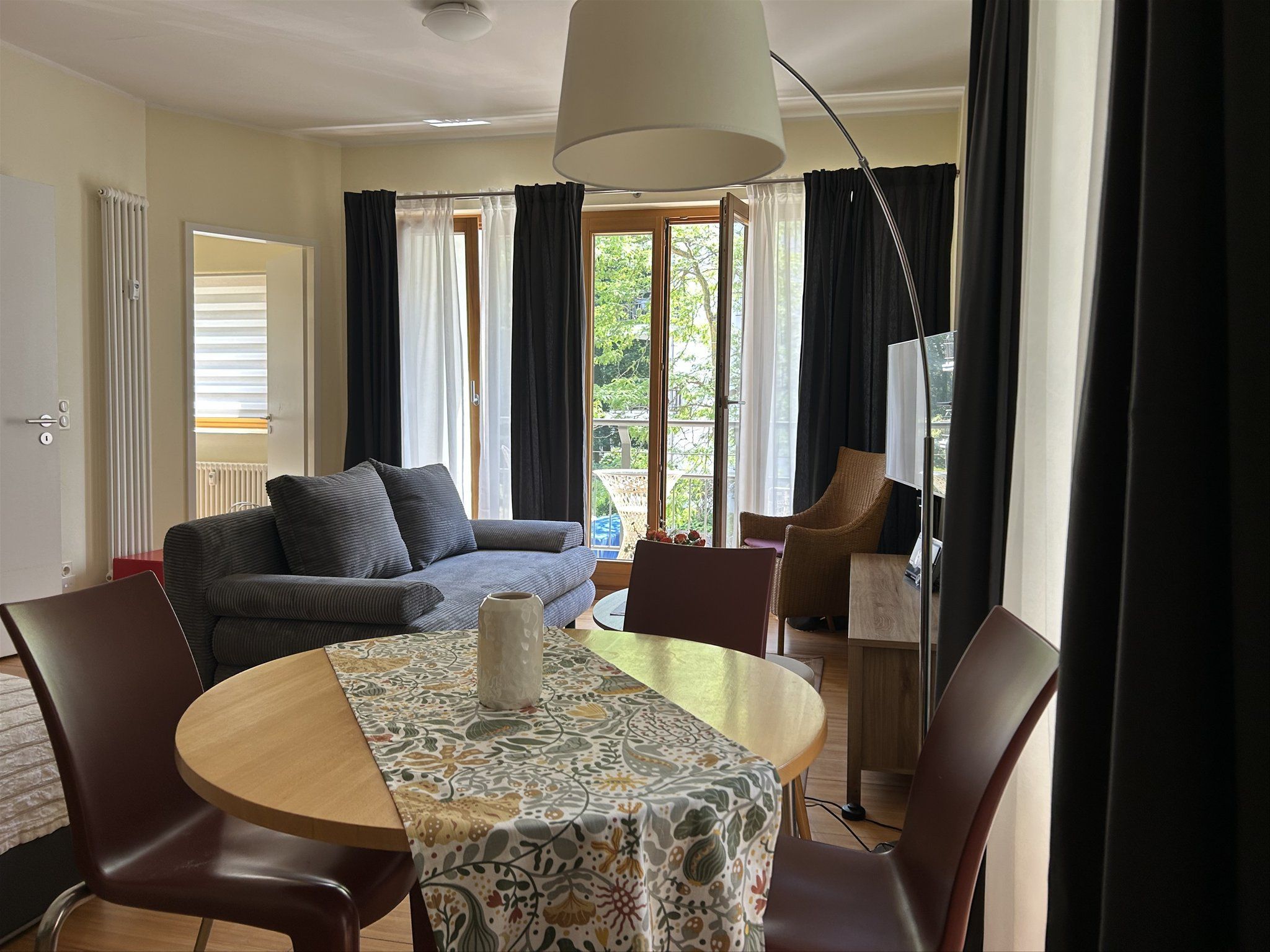 Kaiservillen Heringsdorf 1-Raum-Ferienwohnung mit Balkon (DR3) Insel Usedom - Wohnzimmer