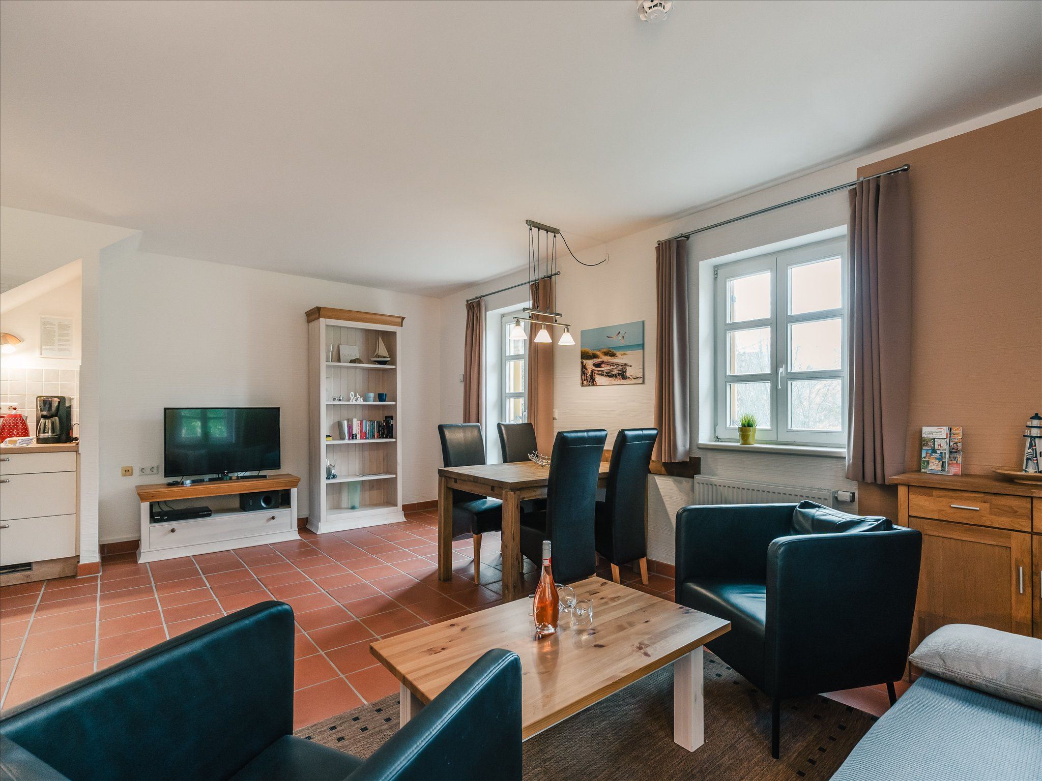 Feriendorf Rugana Komfortplus Ferienwohnung mit 1 Schlafzimmern und Terrasse (A21) Insel Rügen - Wohnzimmer