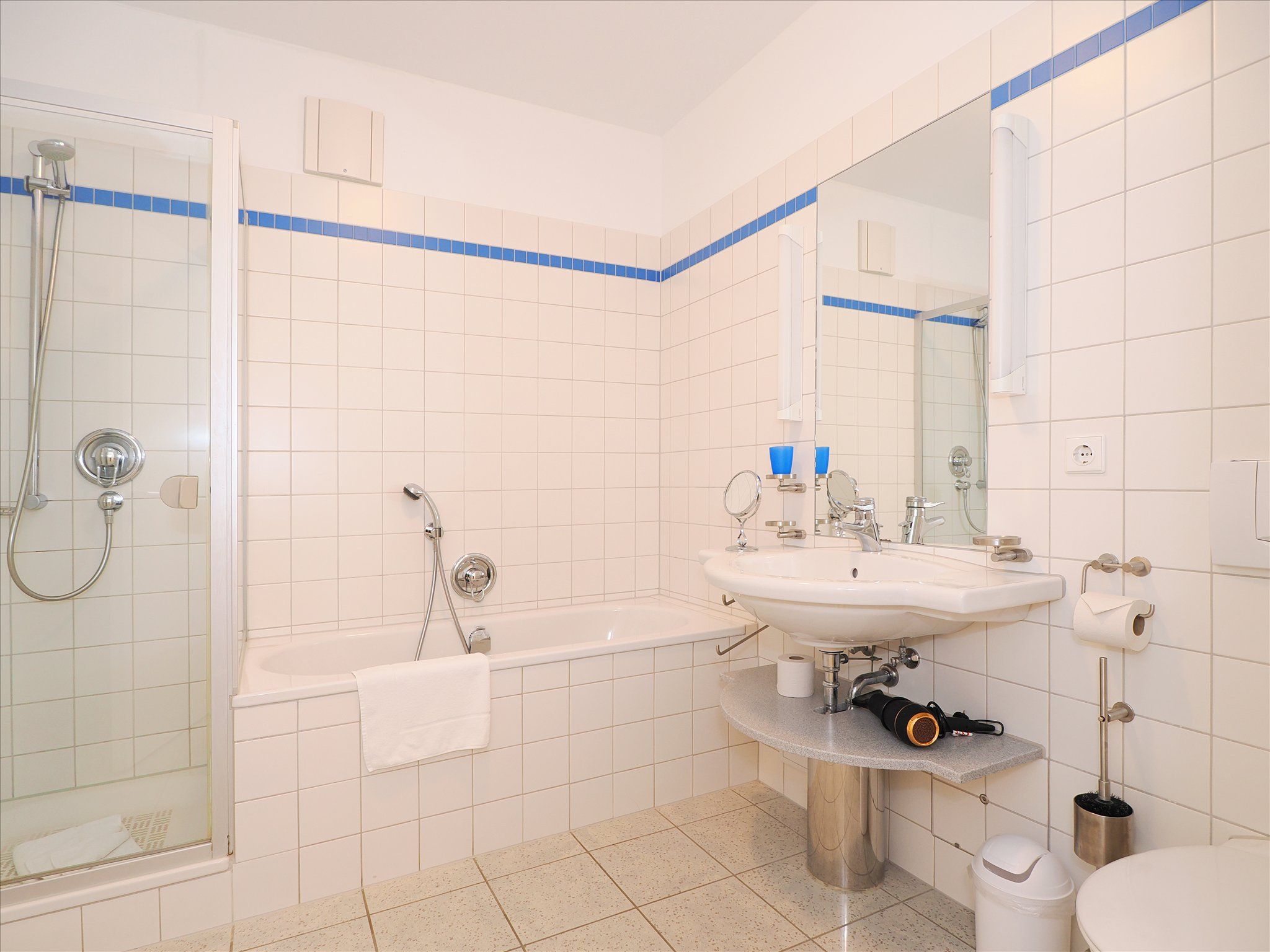 Kaiservillen Heringsdorf Ferienwohnung mit 1 Schlafzimmer und Balkon (D111) Insel Usedom - Badezimmer