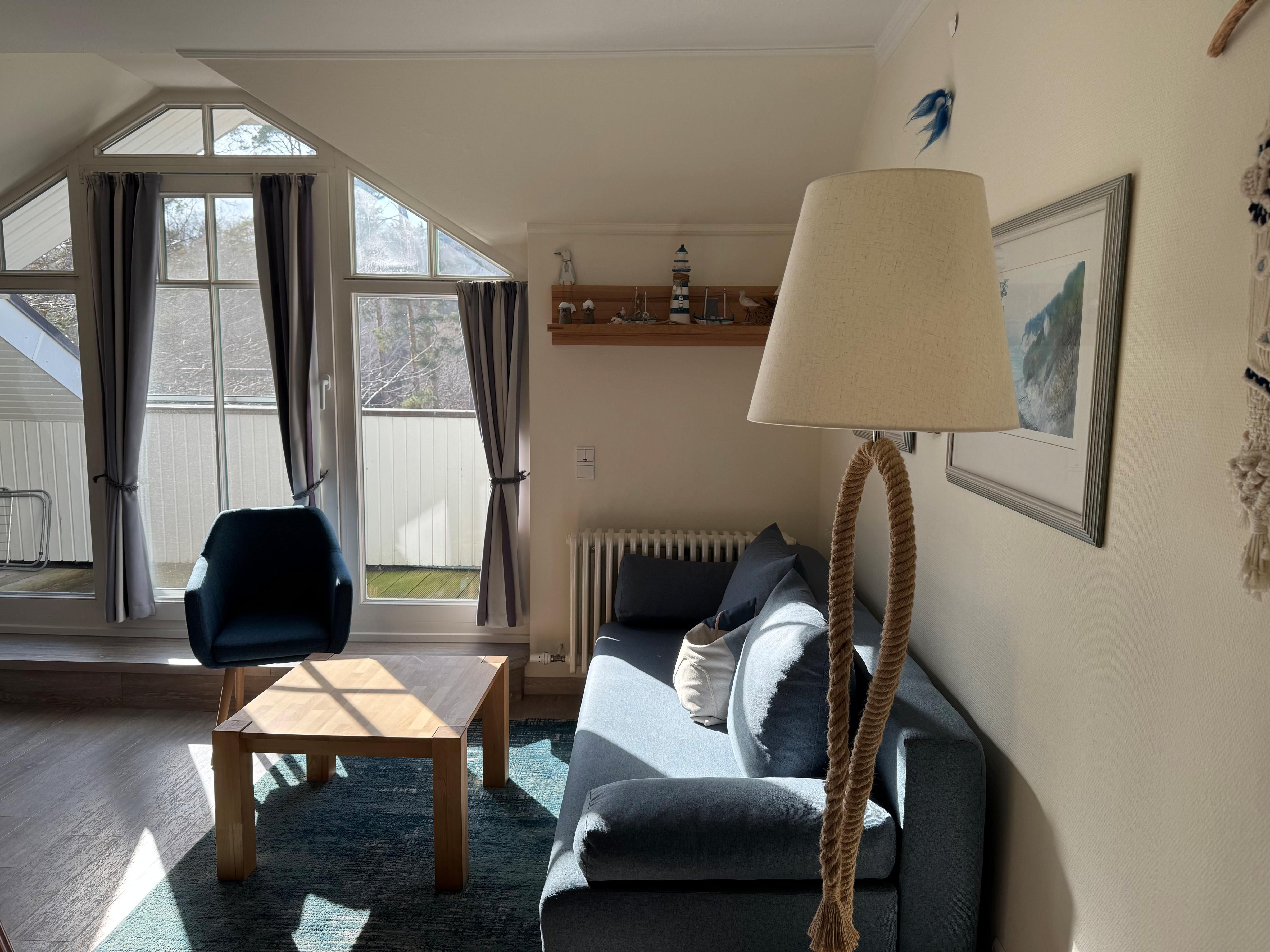 Dünenpark Binz Komfort Ferienwohnung mit 1 Schlafzimmer und Balkon im Dachgeschoss (282) Insel Rügen - Wohnzimmer