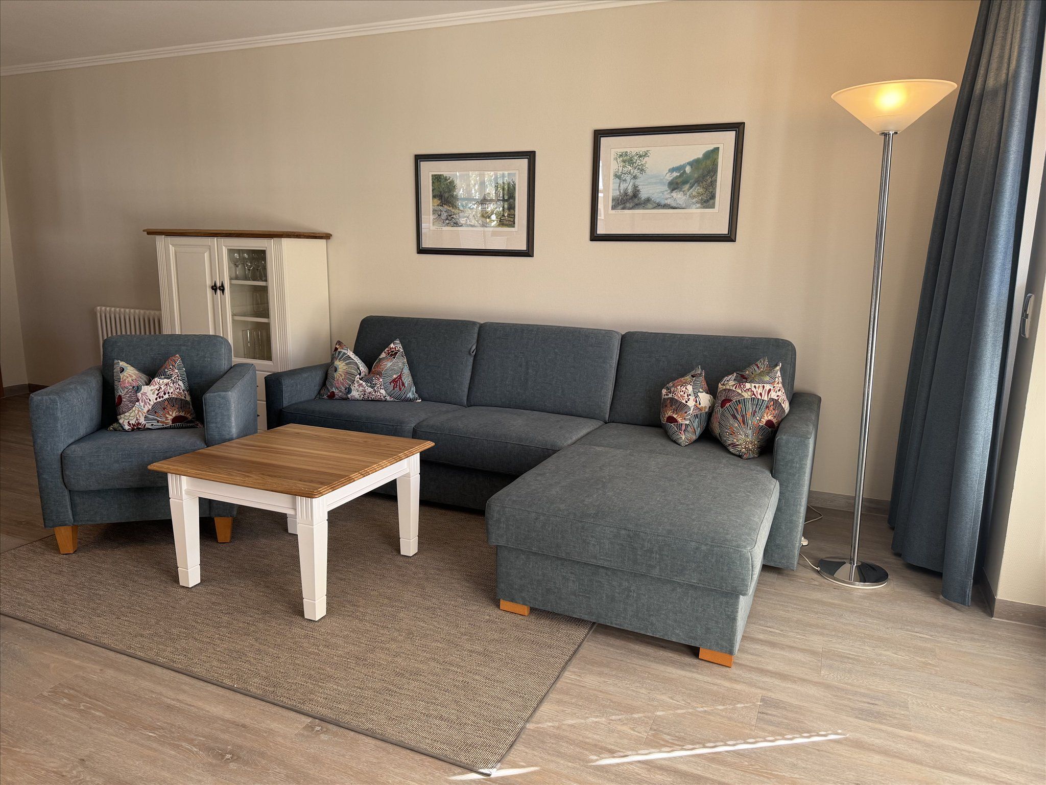 Dünenpark Binz Komfort Ferienwohnung mit 1 Schlafzimmer und Terrasse im Erdgeschoss (285) Insel Rügen - Wohnzimmer