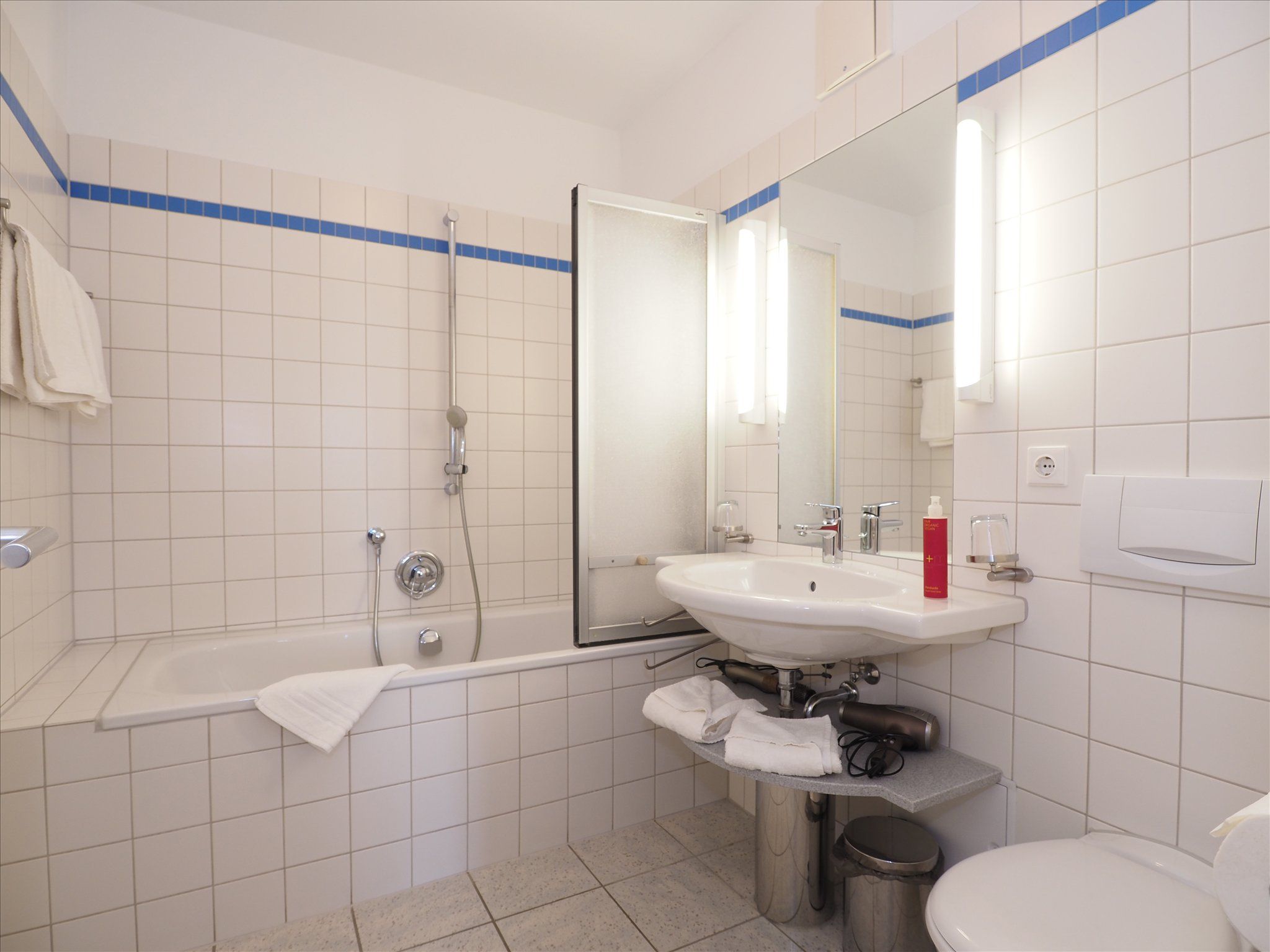 Kaiservillen Heringsdorf Ferienwohnung mit 2 Schlafzimmern und Balkon (D213) Insel Usedom - Badezimmer