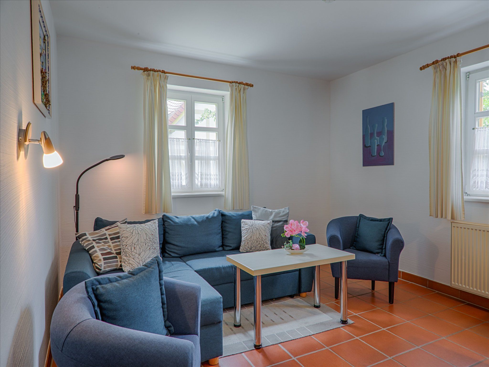 Feriendorf Rugana Klassik Ferienwohnung mit 1 Schlafzimmer und Terrasse (A24) Insel Rügen - Wohnzimmer