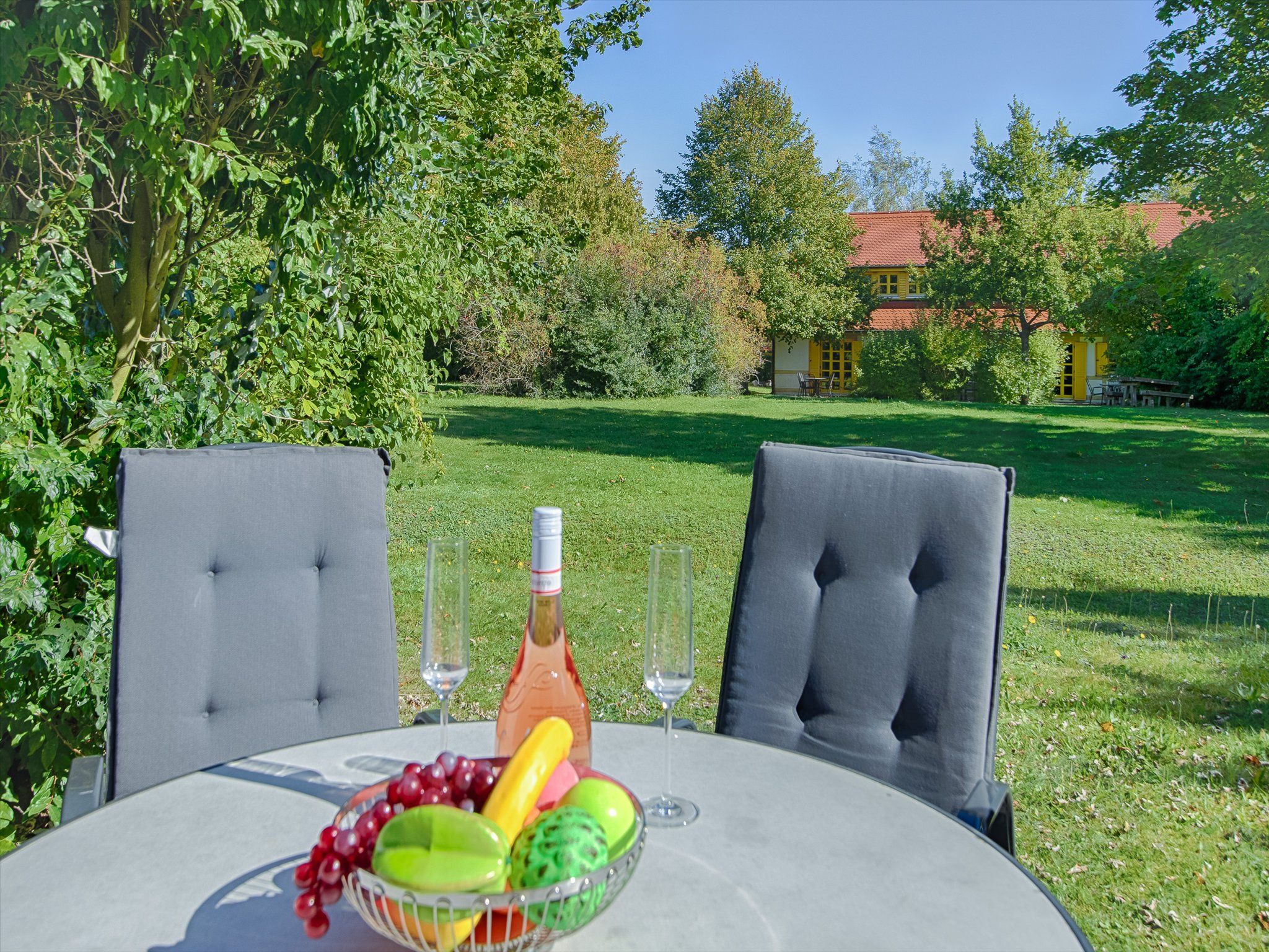 Feriendorf Rugana Komfortplus 1-Raum Ferienwohnung mit Terrasse (A42) Insel Rügen - Terrasse
