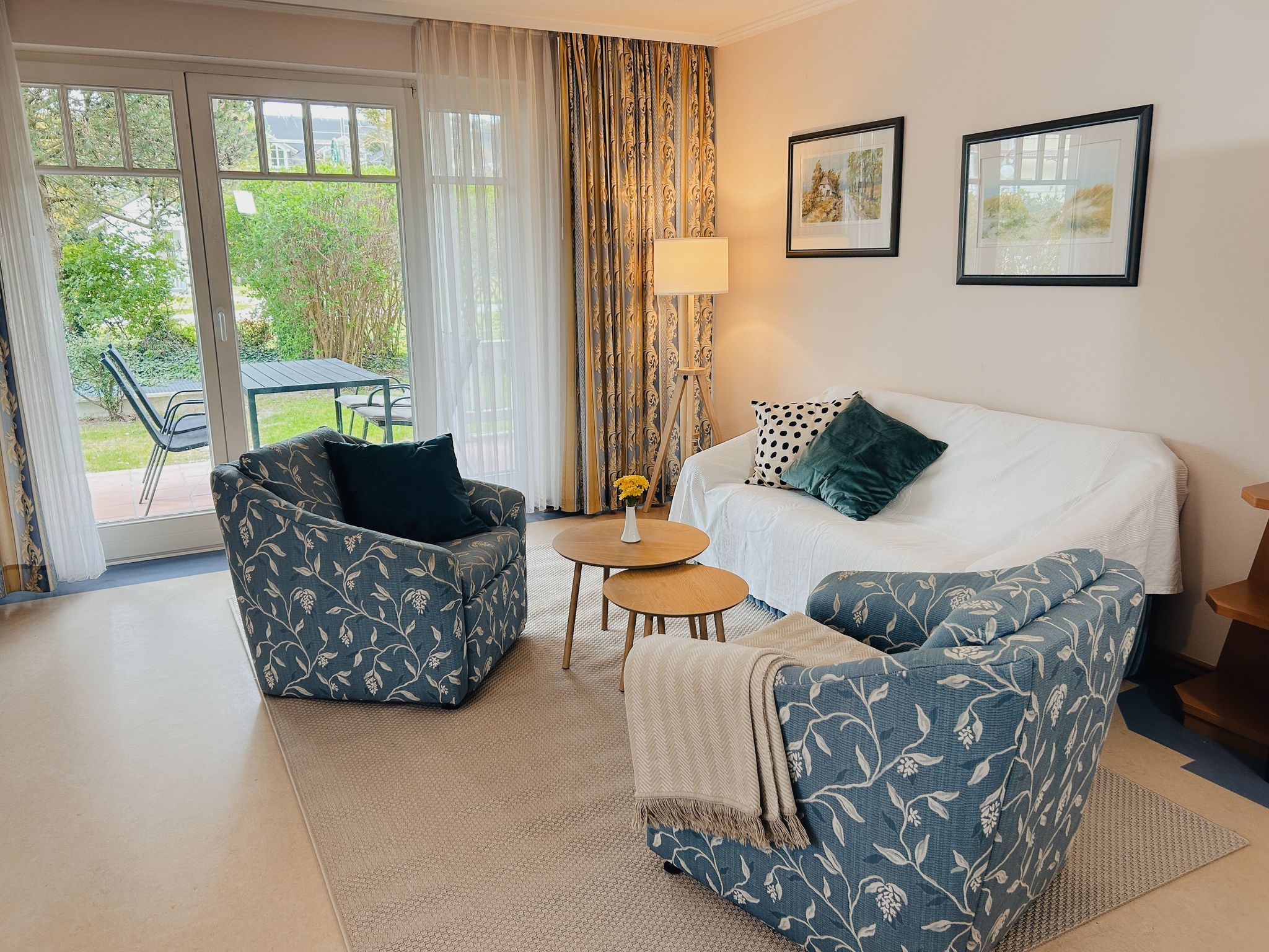 Dünenpark Binz Klassik Ferienwohnung mit 1 Schlafzimmer und Terrasse im Erdgeschoss (178) Insel Rügen - Wohnzimmer