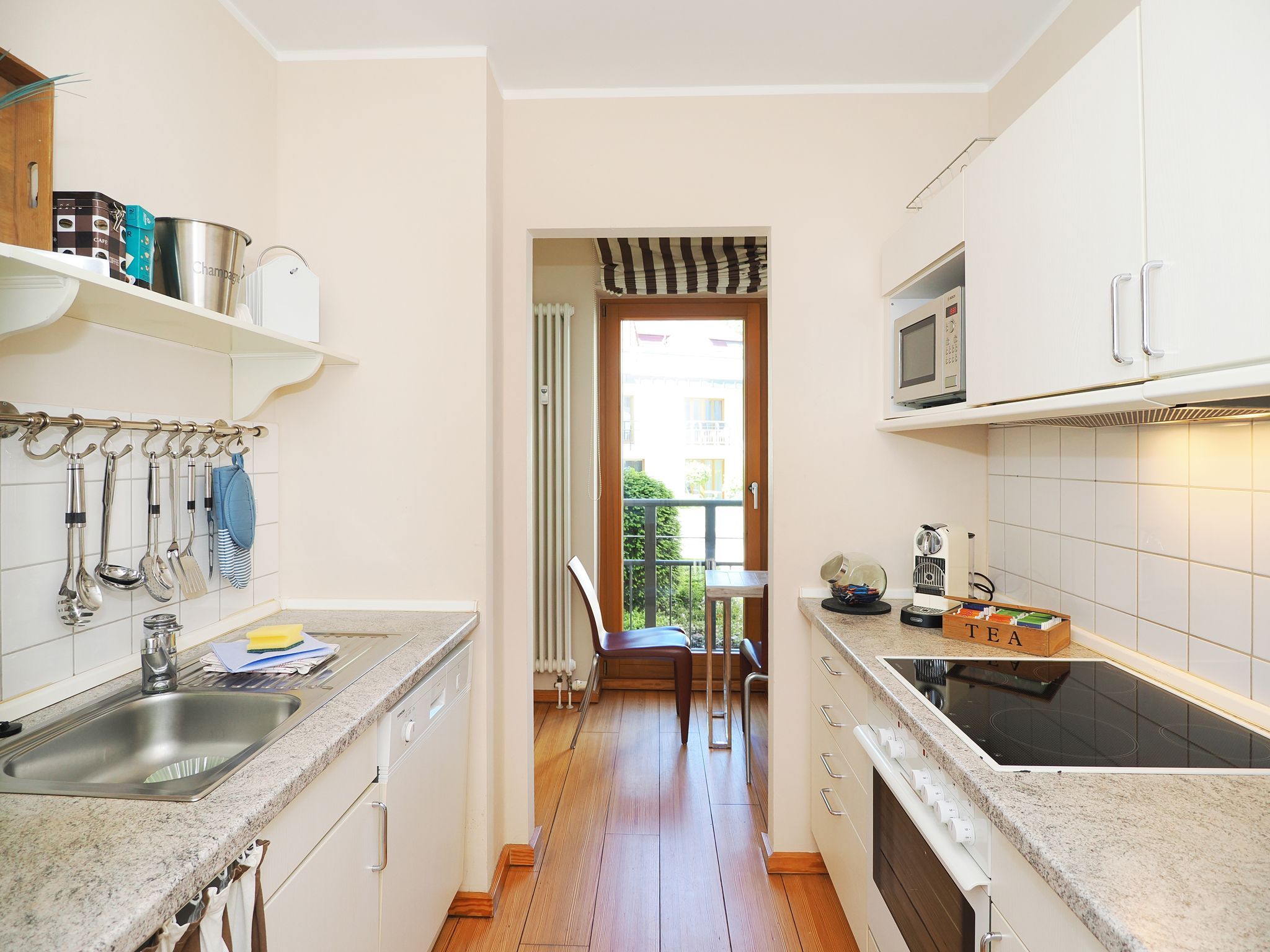 Kaiservillen Heringsdorf Ferienwohnung mit 1 Schlafzimmer und Terrasse (D101) Insel Usedom - Küche / Küchenzeile