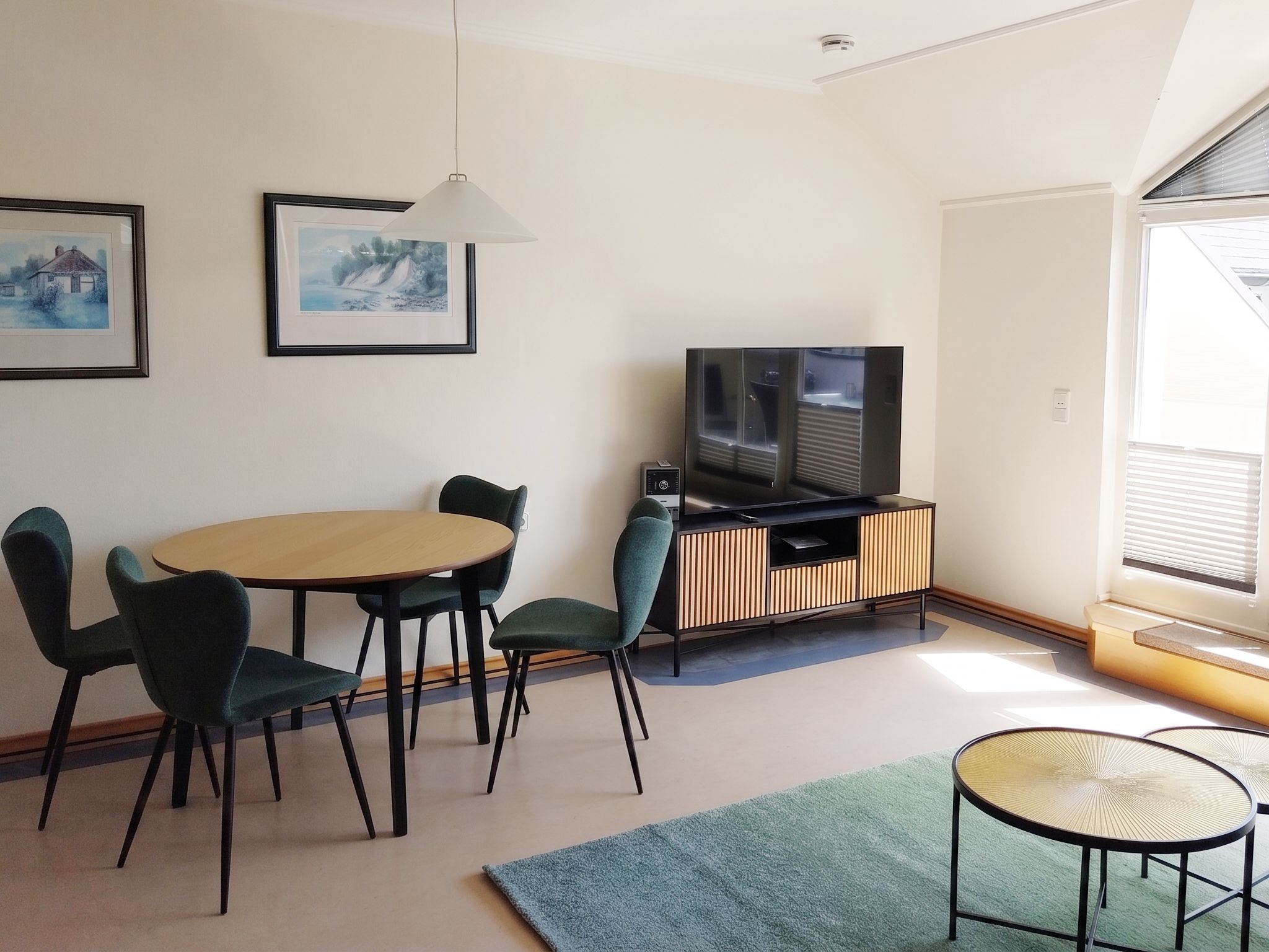 Dünenpark Binz Komfort Ferienwohnung mit 1 Schlafzimmer und Balkon im Dachgeschoss (123) Insel Rügen - Wohnzimmer