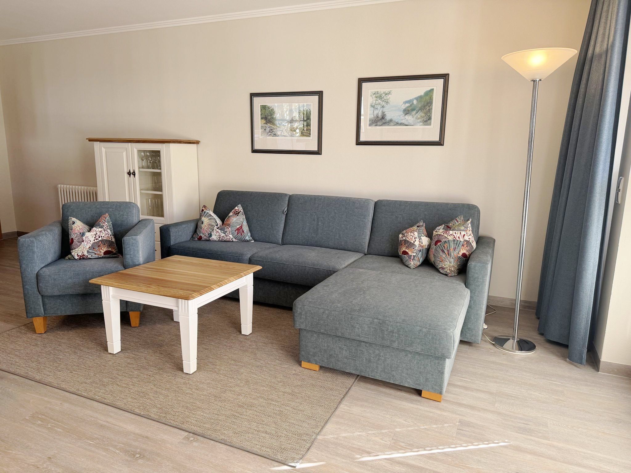 Dünenpark Binz Komfort Ferienwohnung mit 1 Schlafzimmer und Terrasse im Erdgeschoss (285) Insel Rügen - Wohnzimmer