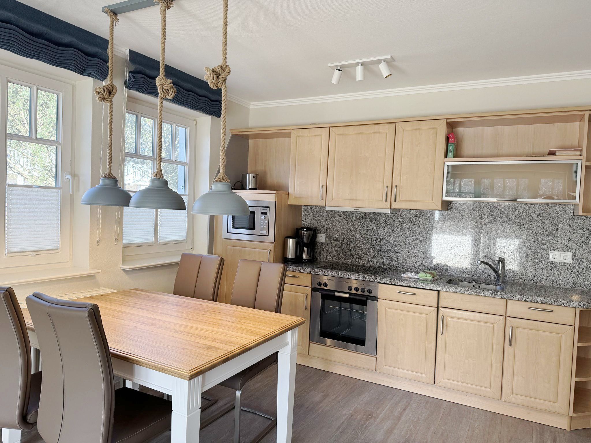 Dünenpark Binz Komfort Ferienwohnung mit 1 Schlafzimmer und Terrasse im Erdgeschoss (285) Insel Rügen - Küche / Küchenzeile
