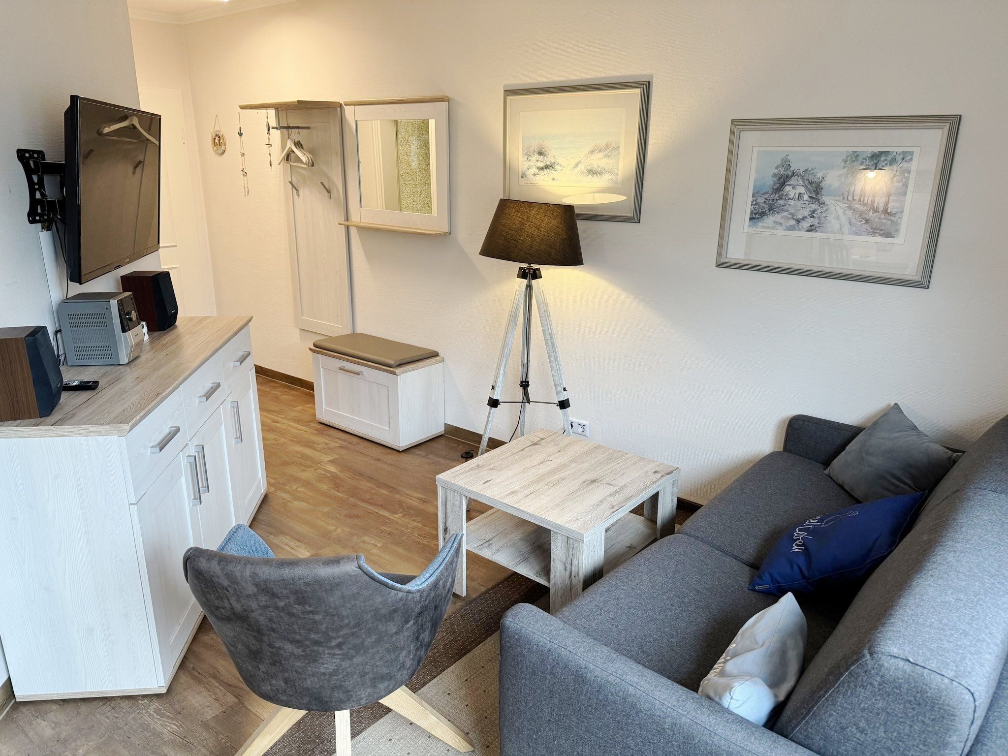Dünenpark Binz Komfort Ferienwohnung mit 1 Schlafzimmer und Balkon im Dachgeschoss (283) Insel Rügen - Wohnzimmer