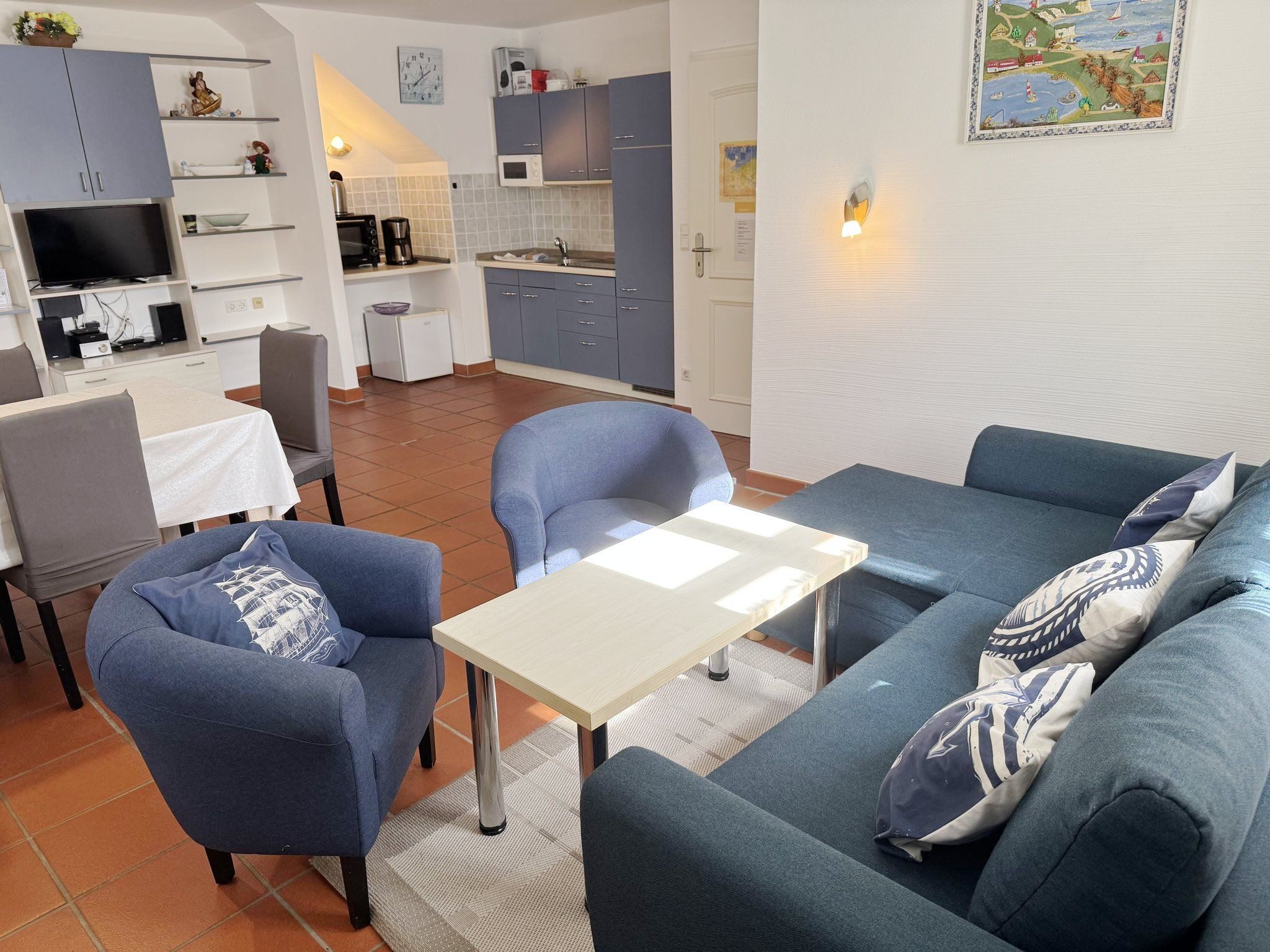Feriendorf Rugana Klassik Ferienwohnung mit 1 Schlafzimmer und Terrasse (A24) Insel Rügen - Wohnzimmer
