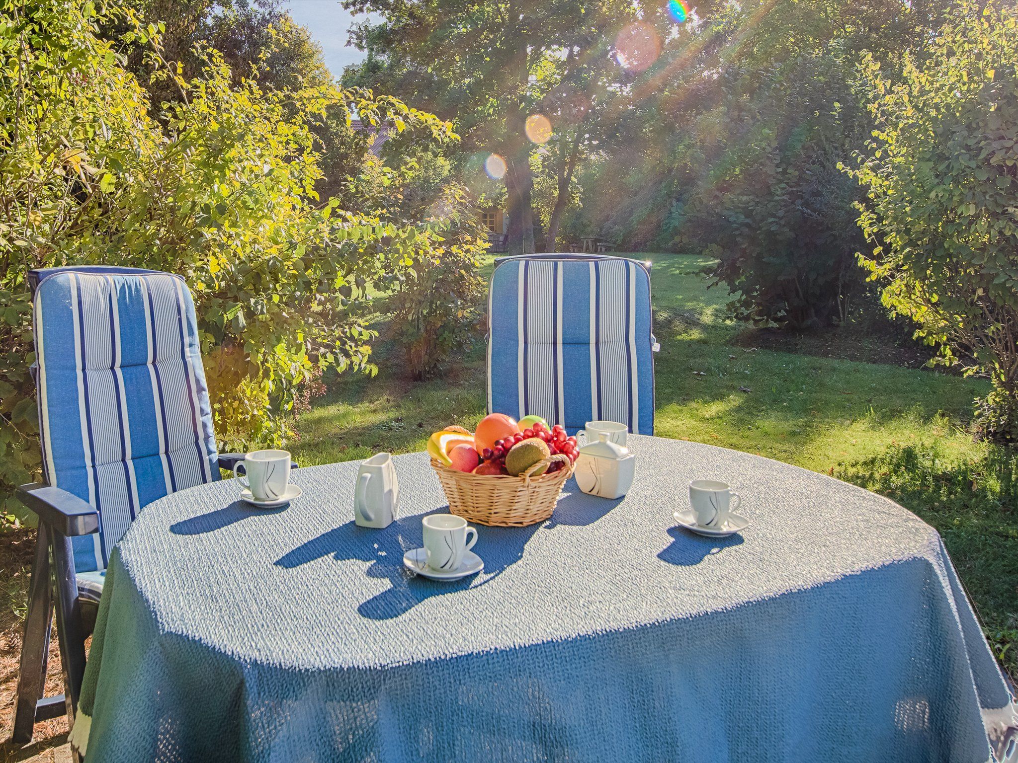 Feriendorf Rugana Klassik Ferienwohnung mit 1 Schlafzimmer und Terrasse (A43) Insel Rügen - Terrasse