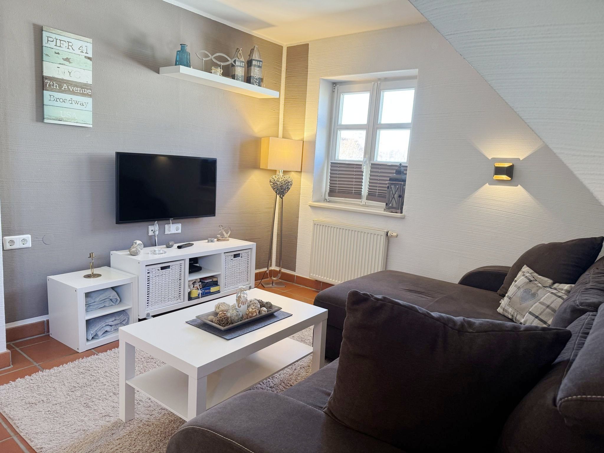 Feriendorf Rugana Komfort Ferienwohnung mit 1 Schlafzimmer (D49) Insel Rügen - Wohnzimmer