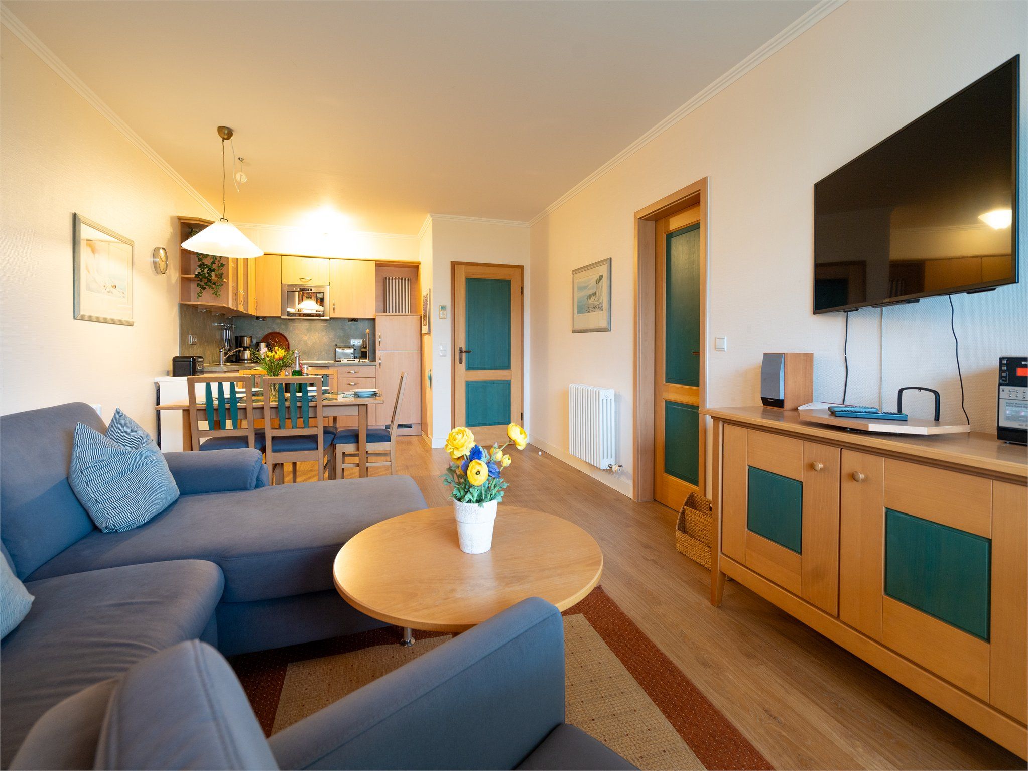 Dünenpark Binz Komfort Ferienwohnung mit 1 Schlafzimmer und Terrasse im Erdgeschoss (003) Insel Rügen - Wohnzimmer