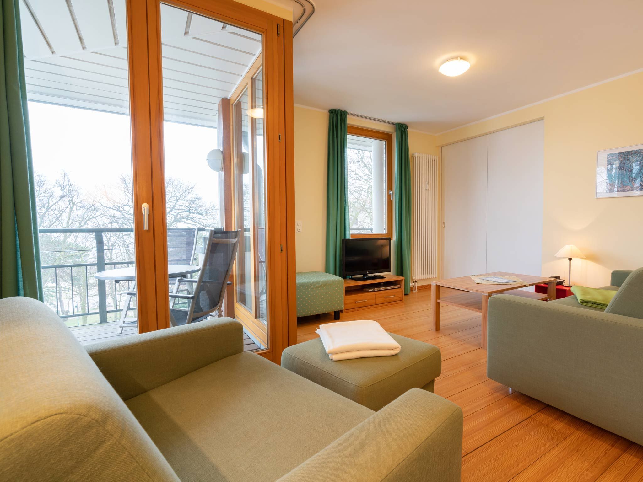 Kaiservillen Heringsdorf Ferienwohnung mit 1 Schlafzimmer und Balkon (D131) Insel Usedom - Wohnzimmer