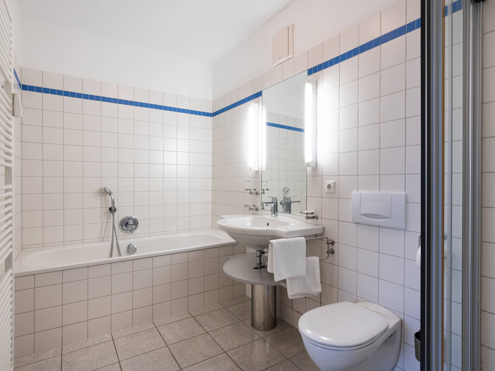 Kaiservillen Heringsdorf Ferienwohnung mit 1 Schlafzimmer und Balkon (D131) Insel Usedom - Badezimmer