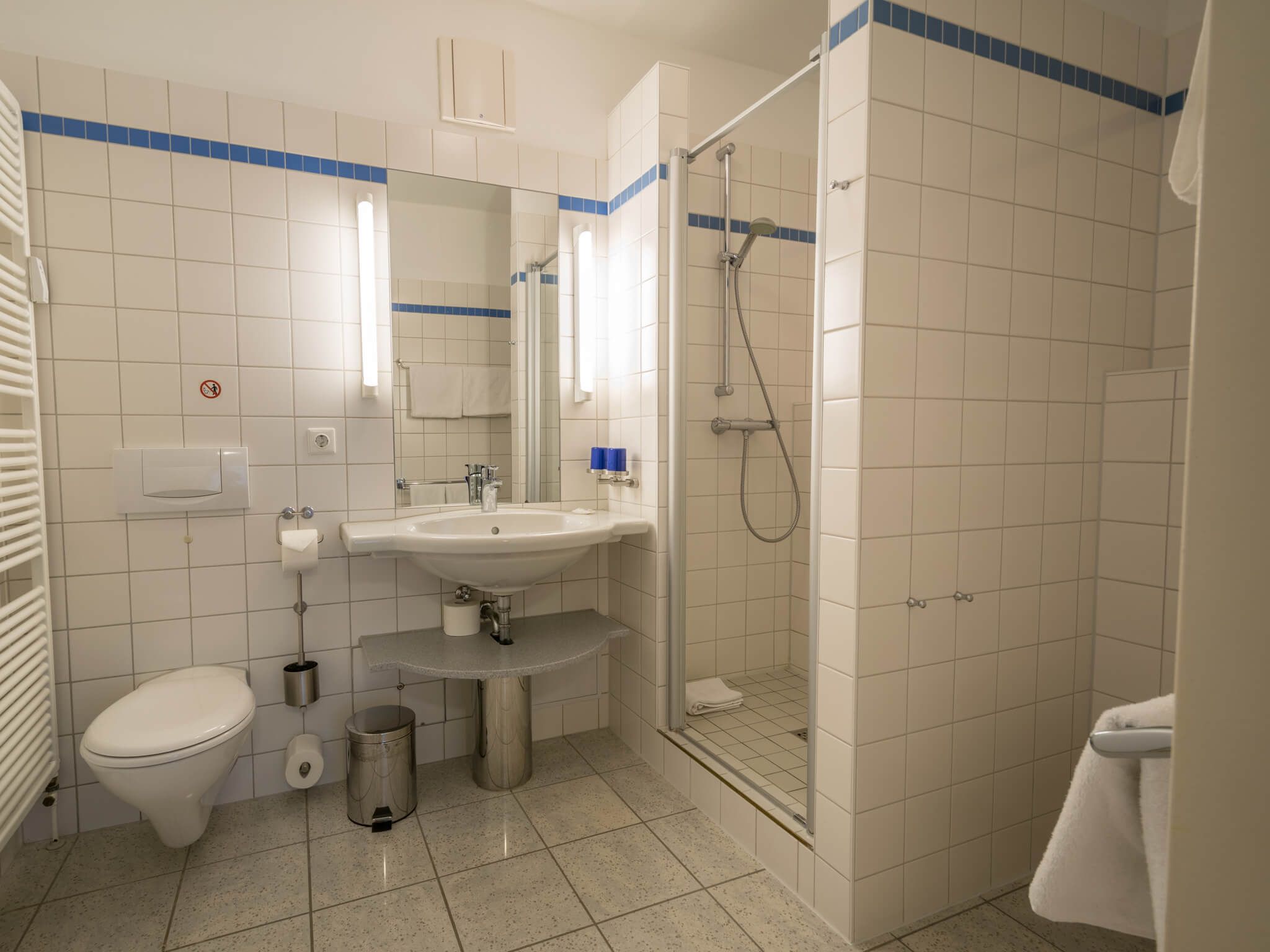 Kaiservillen Heringsdorf Ferienwohnung mit 1 Schlafzimmer und Terrasse (D204) Insel Usedom - Badezimmer