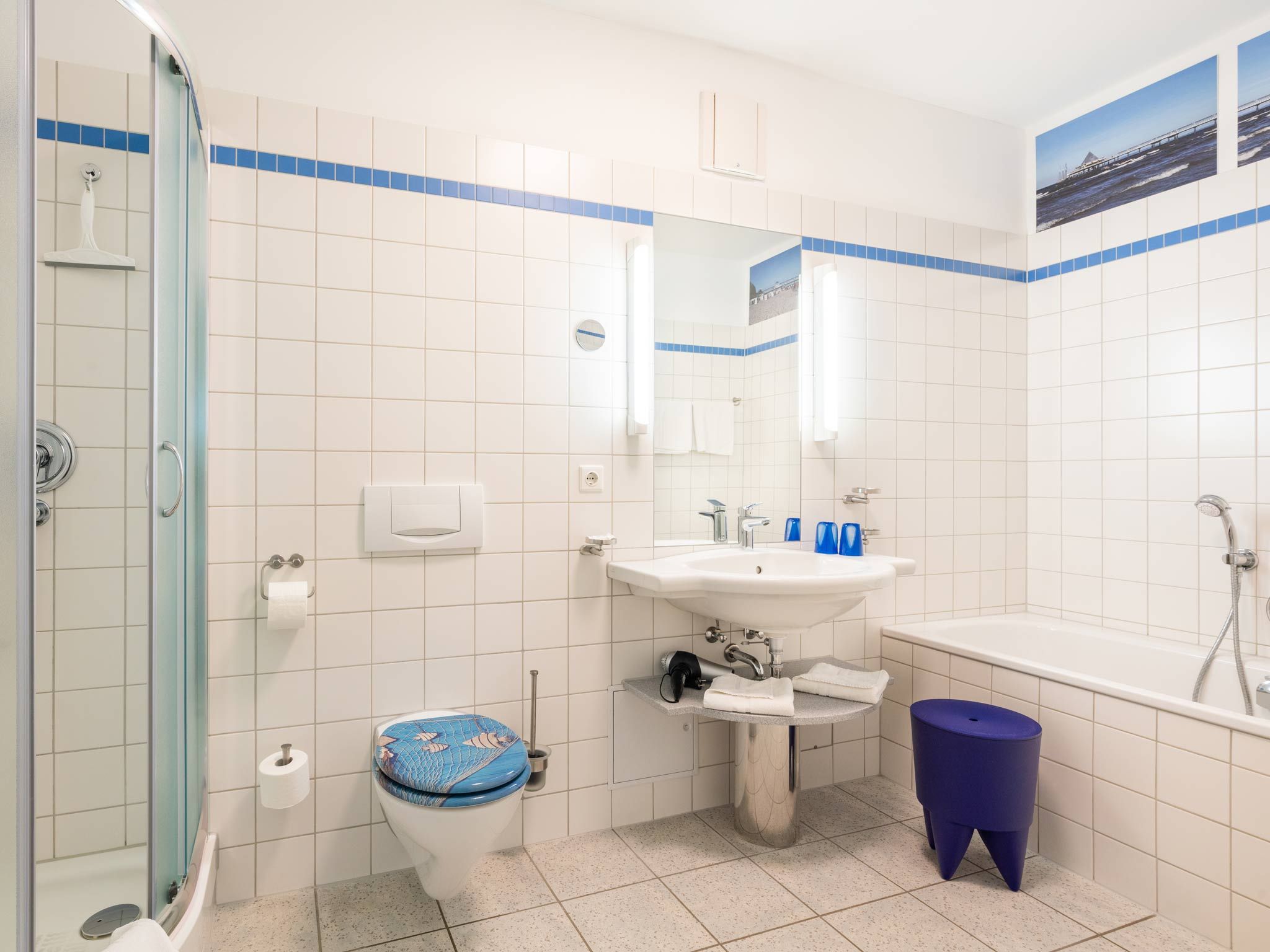 Kaiservillen Heringsdorf Ferienwohnung mit 2 Schlafzimmern und Balkon (D212) Insel Usedom - Badezimmer