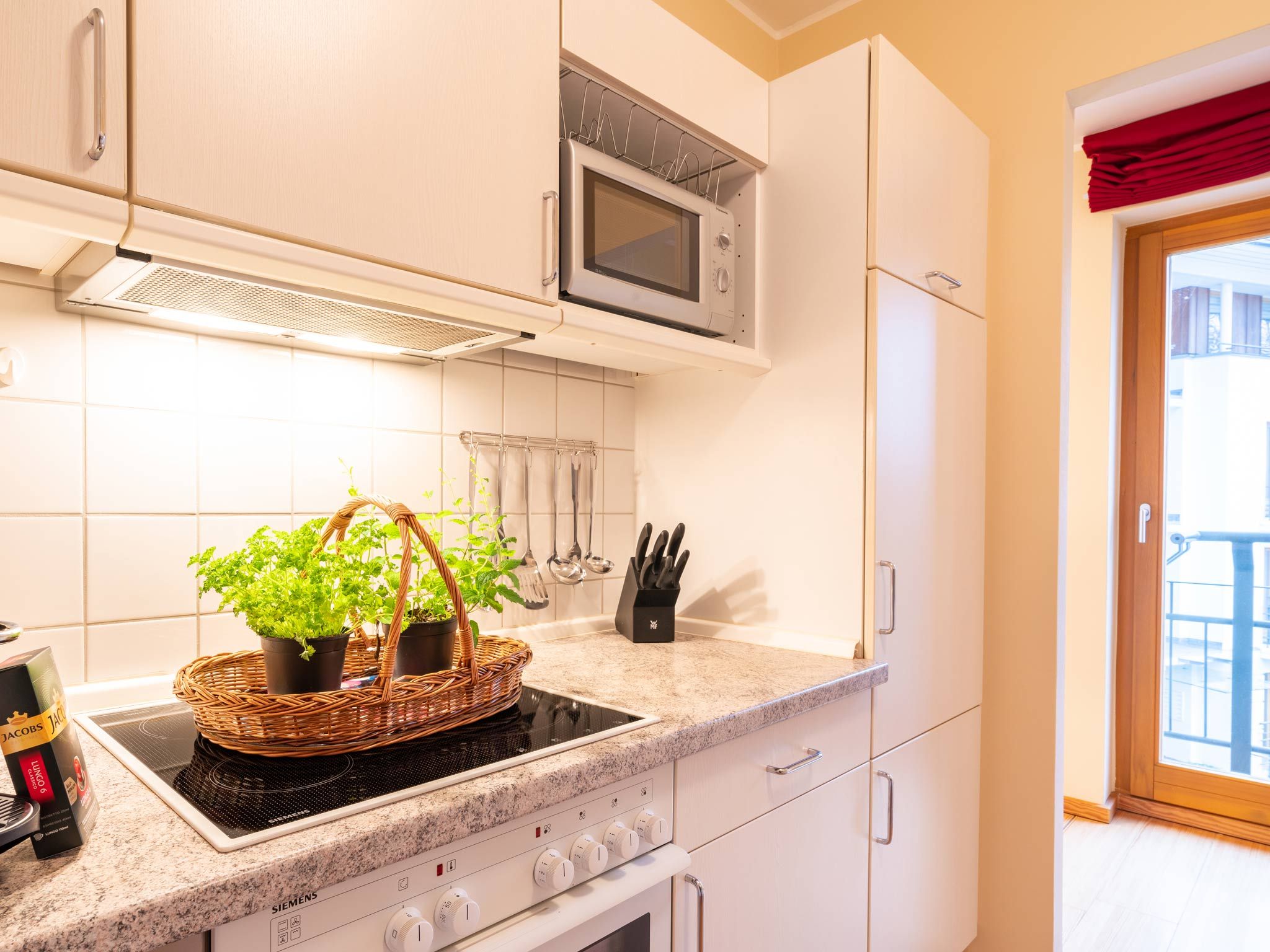 Kaiservillen Heringsdorf Ferienwohnung mit 1 Schlafzimmer und Balkon (D224) Insel Usedom - Küche / Küchenzeile