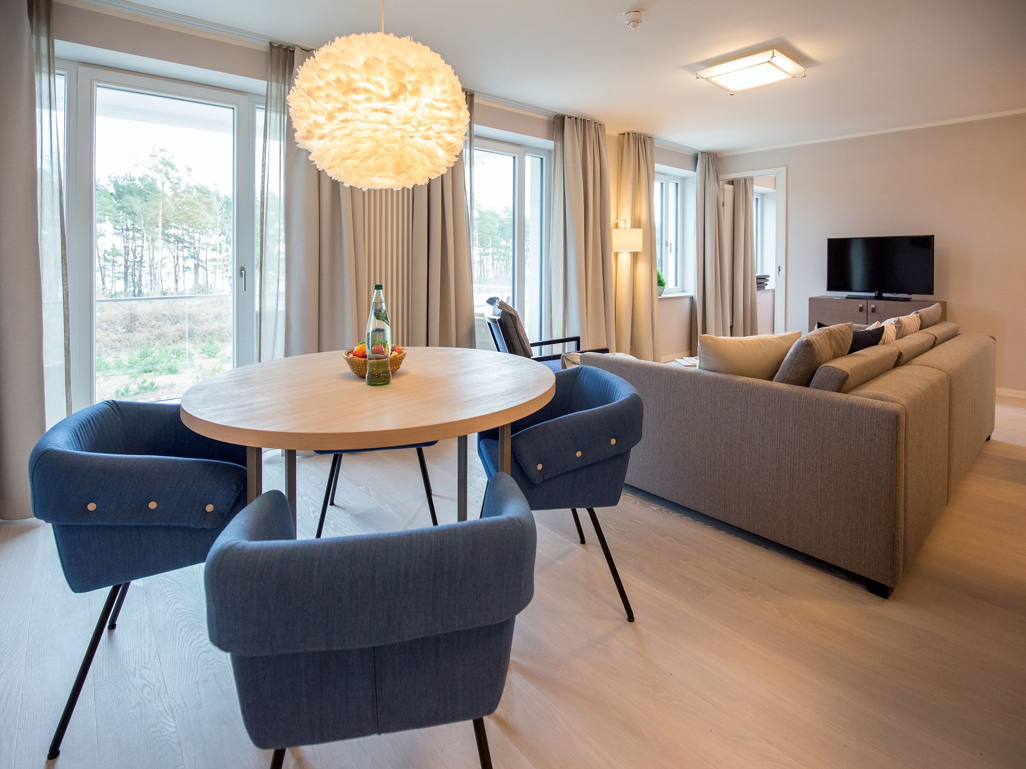 Dünenresidenz Prora Ferienwohnung mit Meerblick, 1 Schlafzimmer und Balkon (NP/213) Insel Rügen - Wohnzimmer