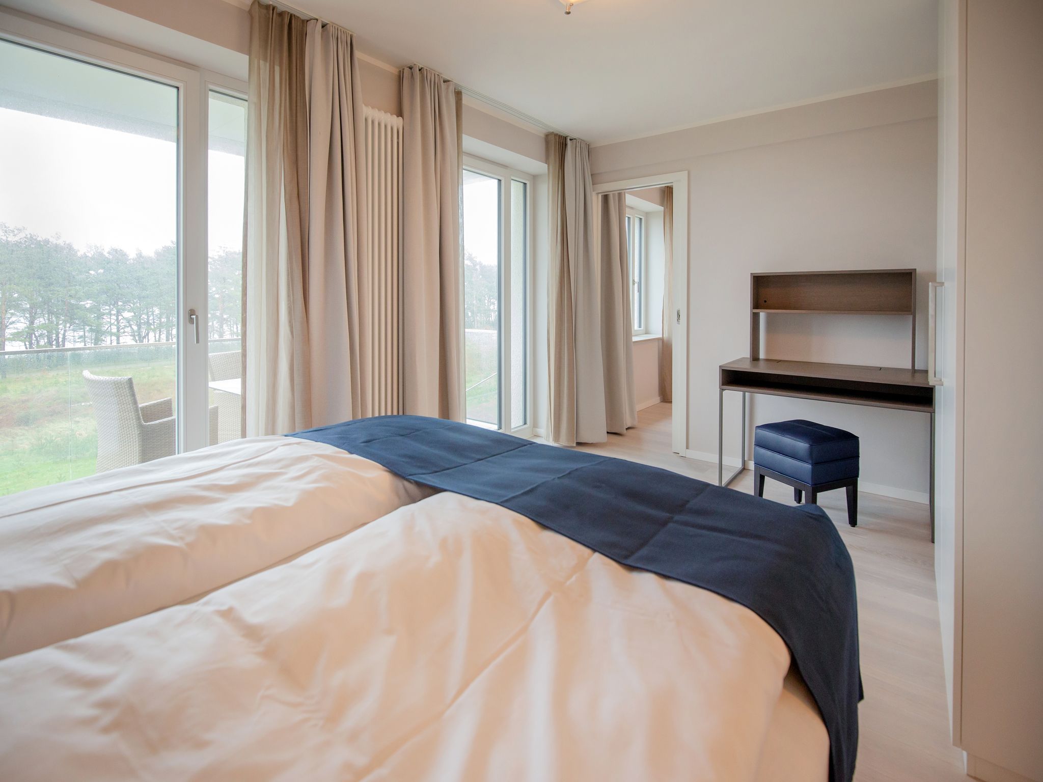 Dünenresidenz Prora Ferienwohnung mit Meerblick, 3 Schlafzimmern, Balkon und Sauna (NP/306) Insel Rügen - Schlafzimmer