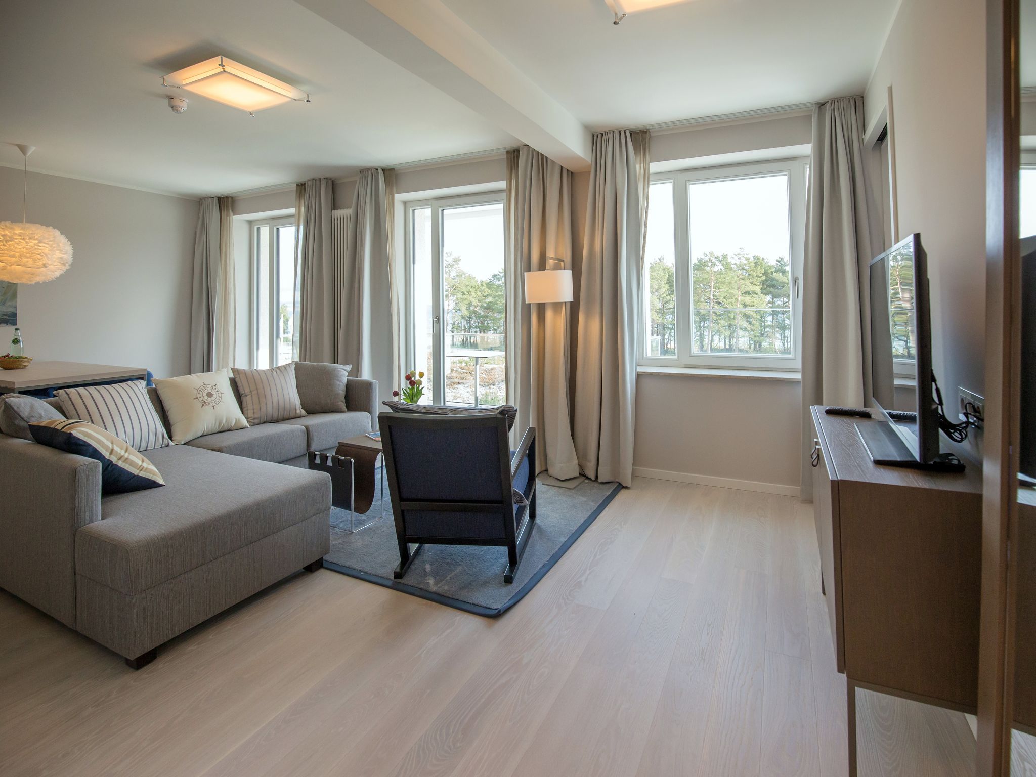 Dünenresidenz Prora Ferienwohnung mit Meerblick, 1 Schlafzimmer und Balkon (NP/308) Insel Rügen - Wohnzimmer